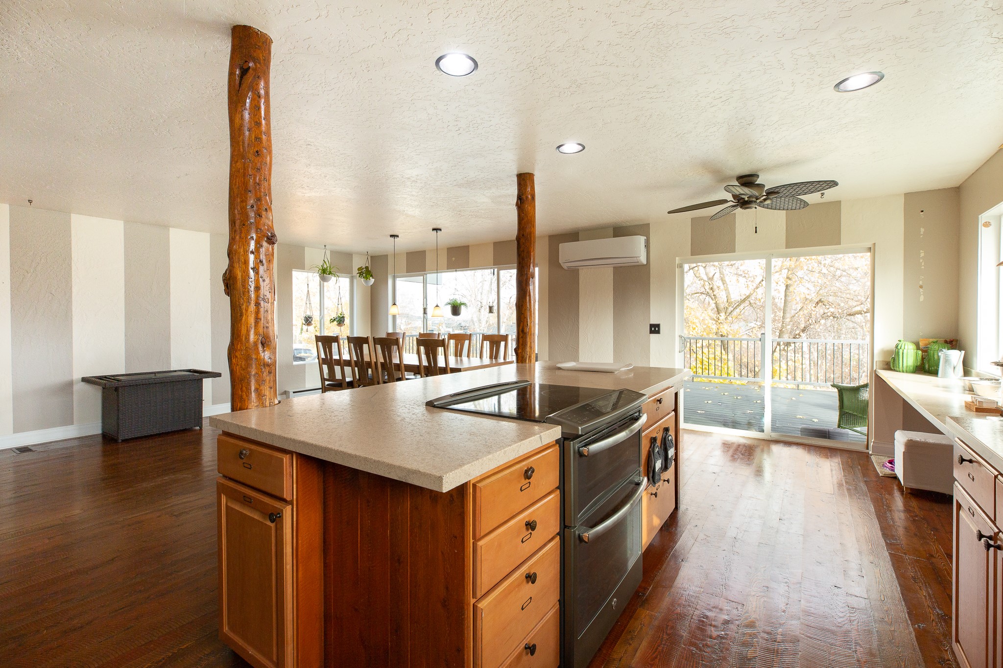 240 Glacier Drive Property Photo 7