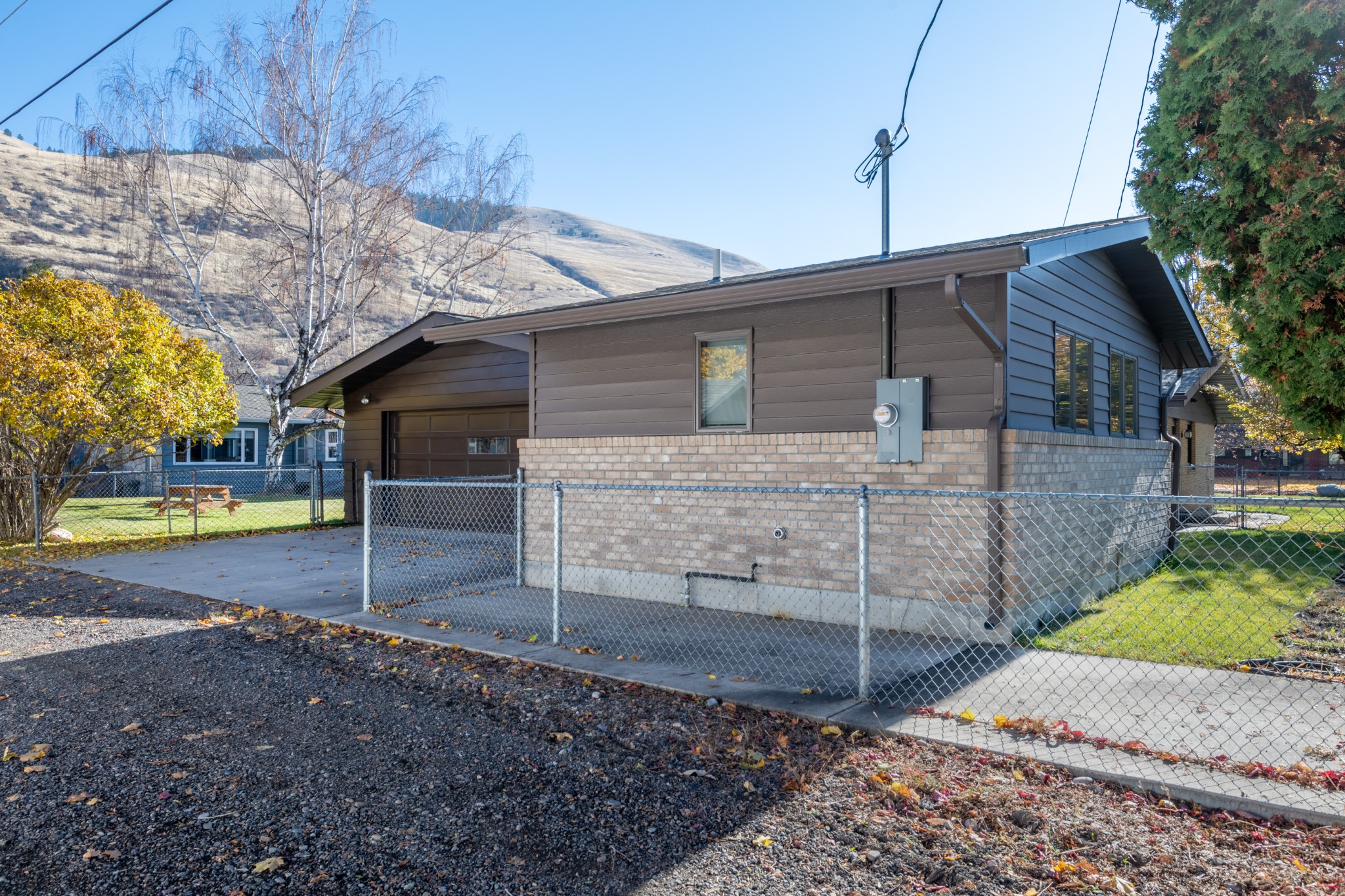 644 Beverly Avenue Property Photo 18