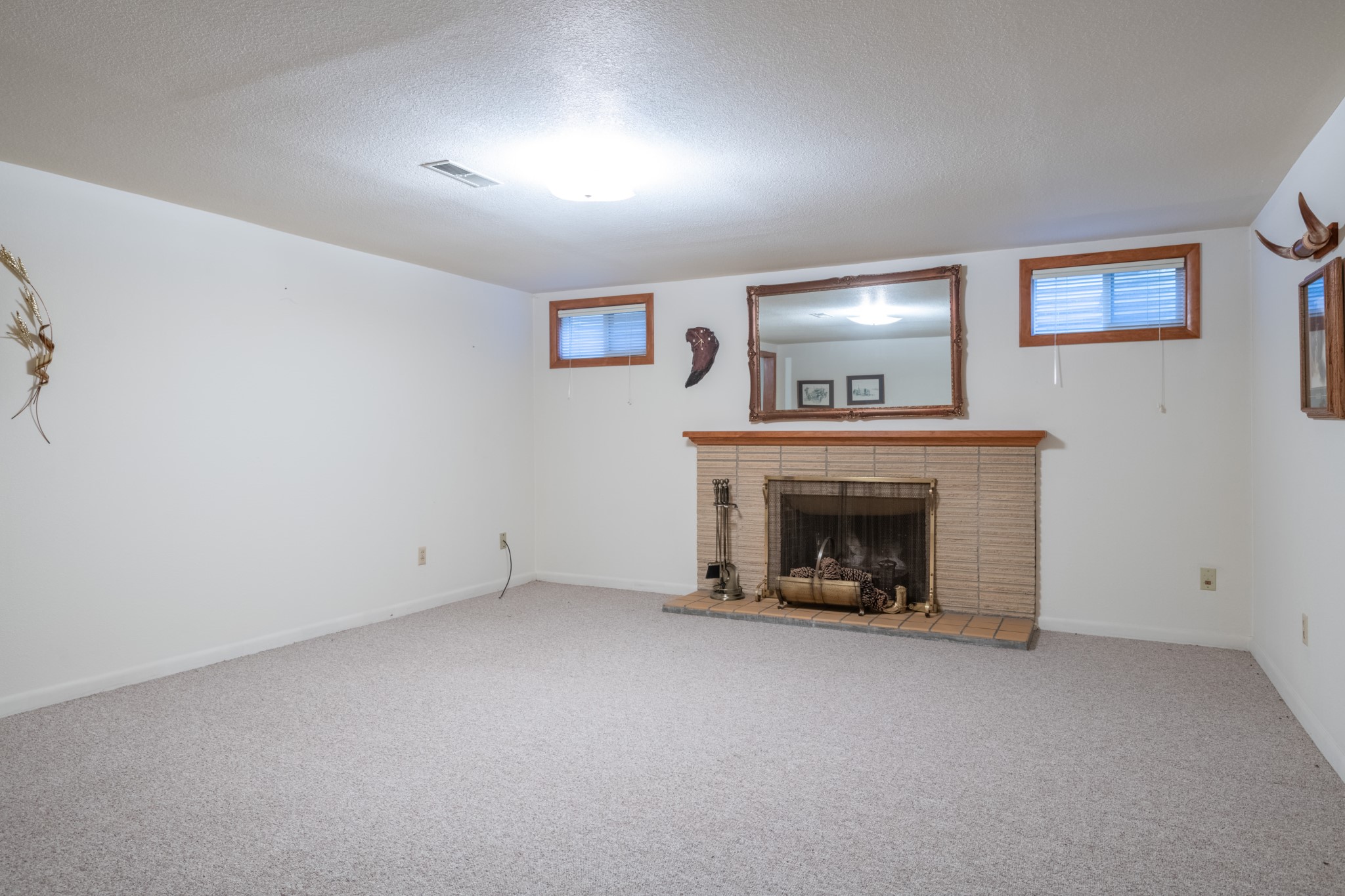 644 Beverly Avenue Property Photo 36