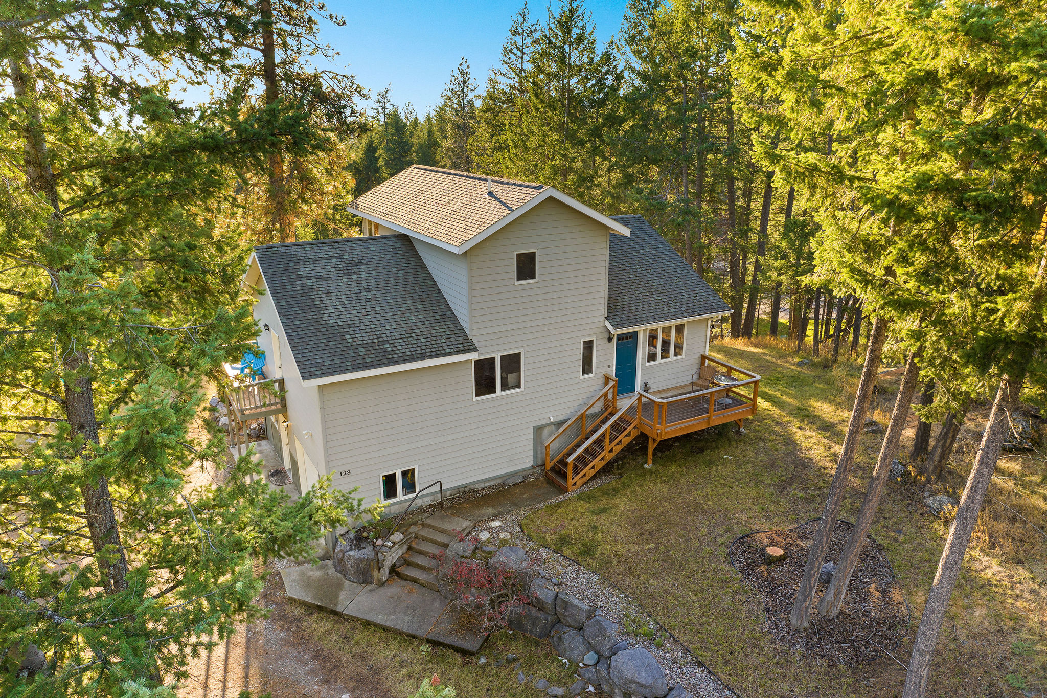 128 Ledgewood Drive Property Photo 3
