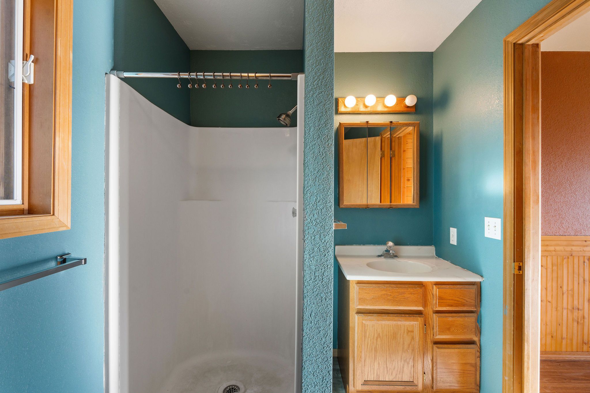 128 Ledgewood Drive Property Photo 36