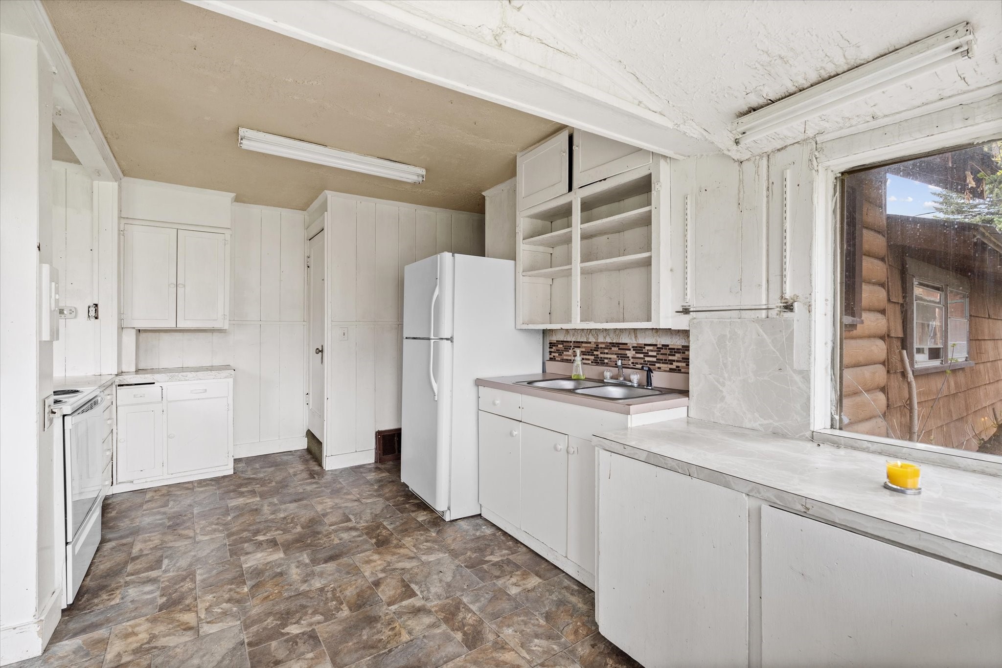 1312 2nd Avenue E Property Photo 8