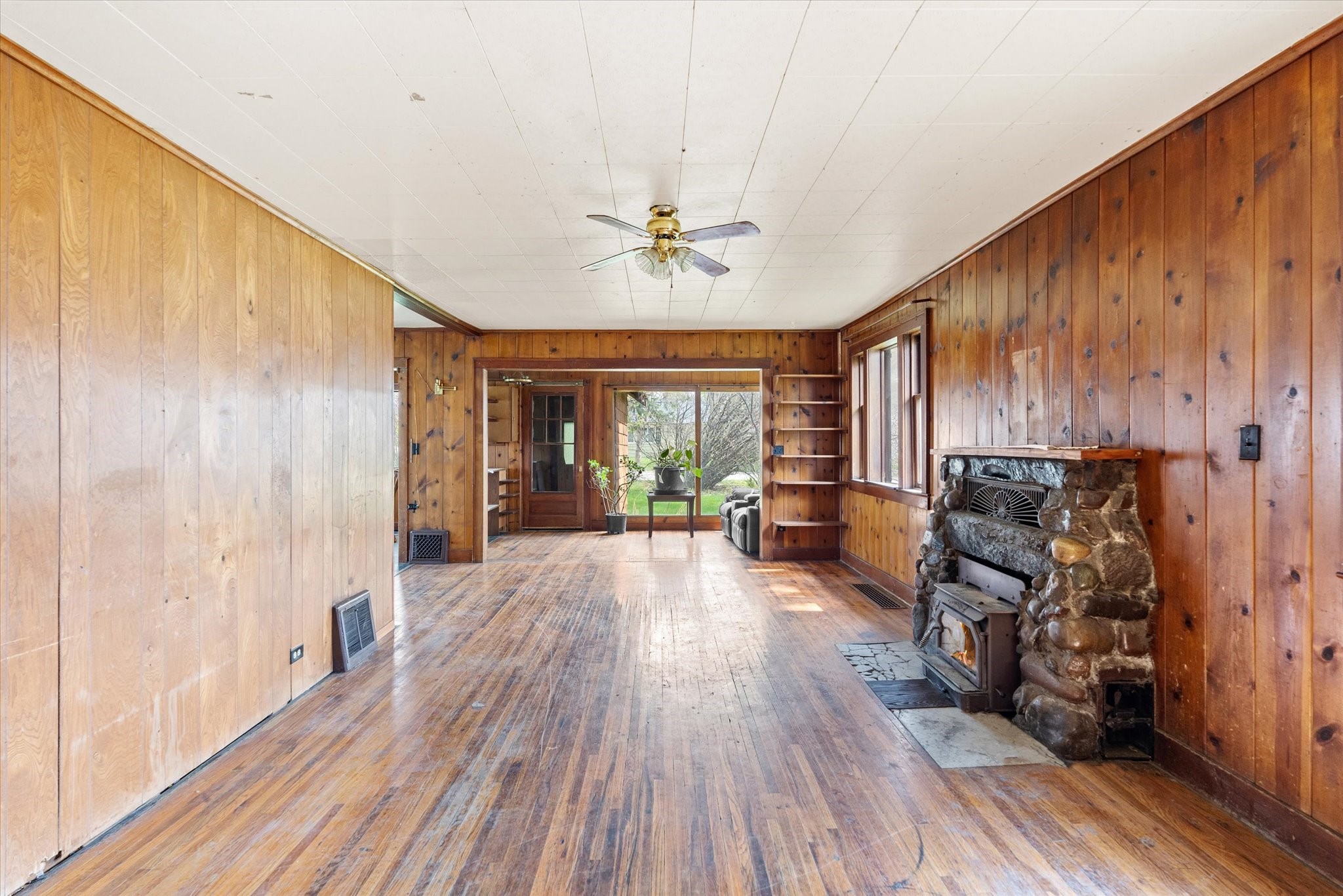 1312 2nd Avenue E Property Photo 12