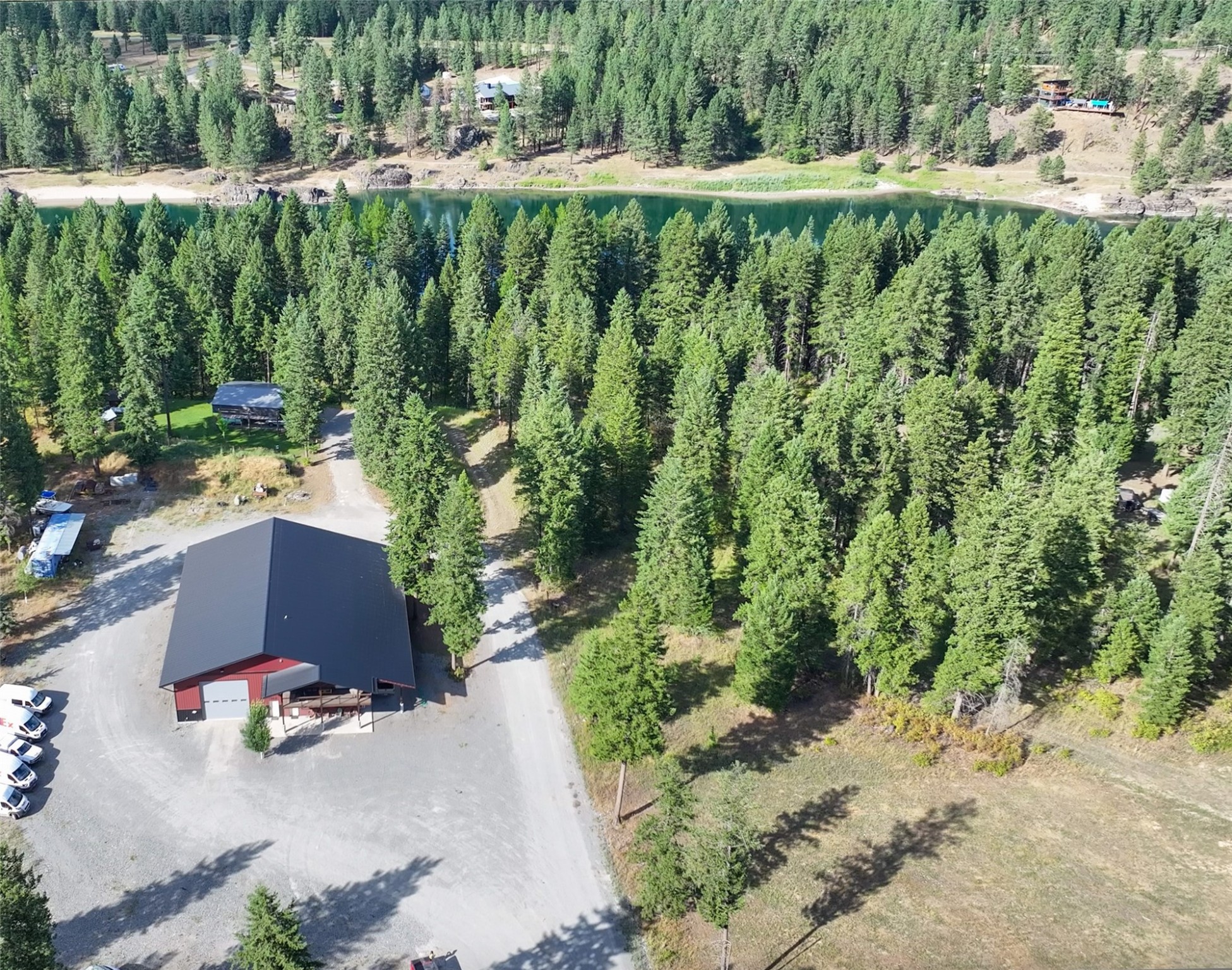 4895 Mt Highway 200 Property Photo