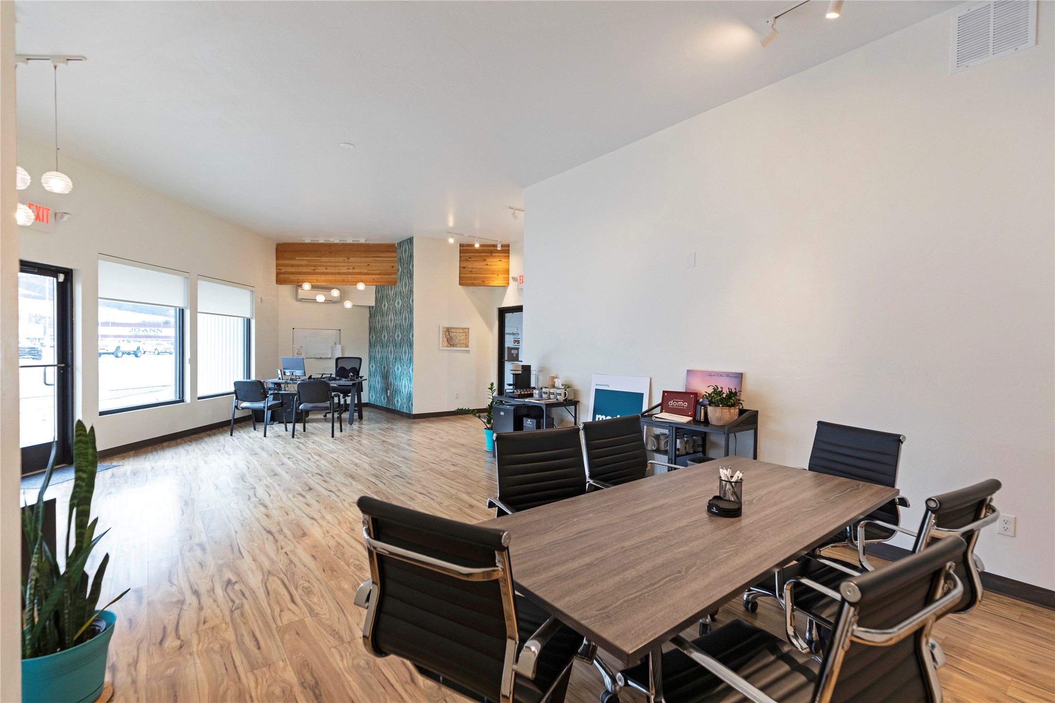 1803 Brooks Street Property Photo 8