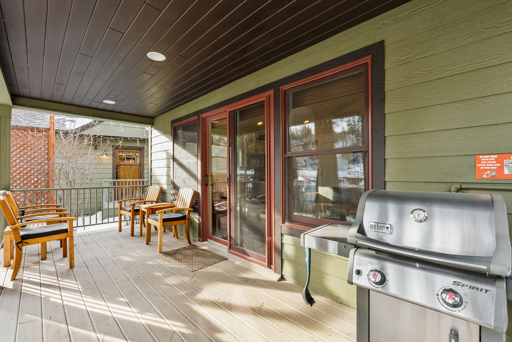305 Bridge Street Property Photo 19