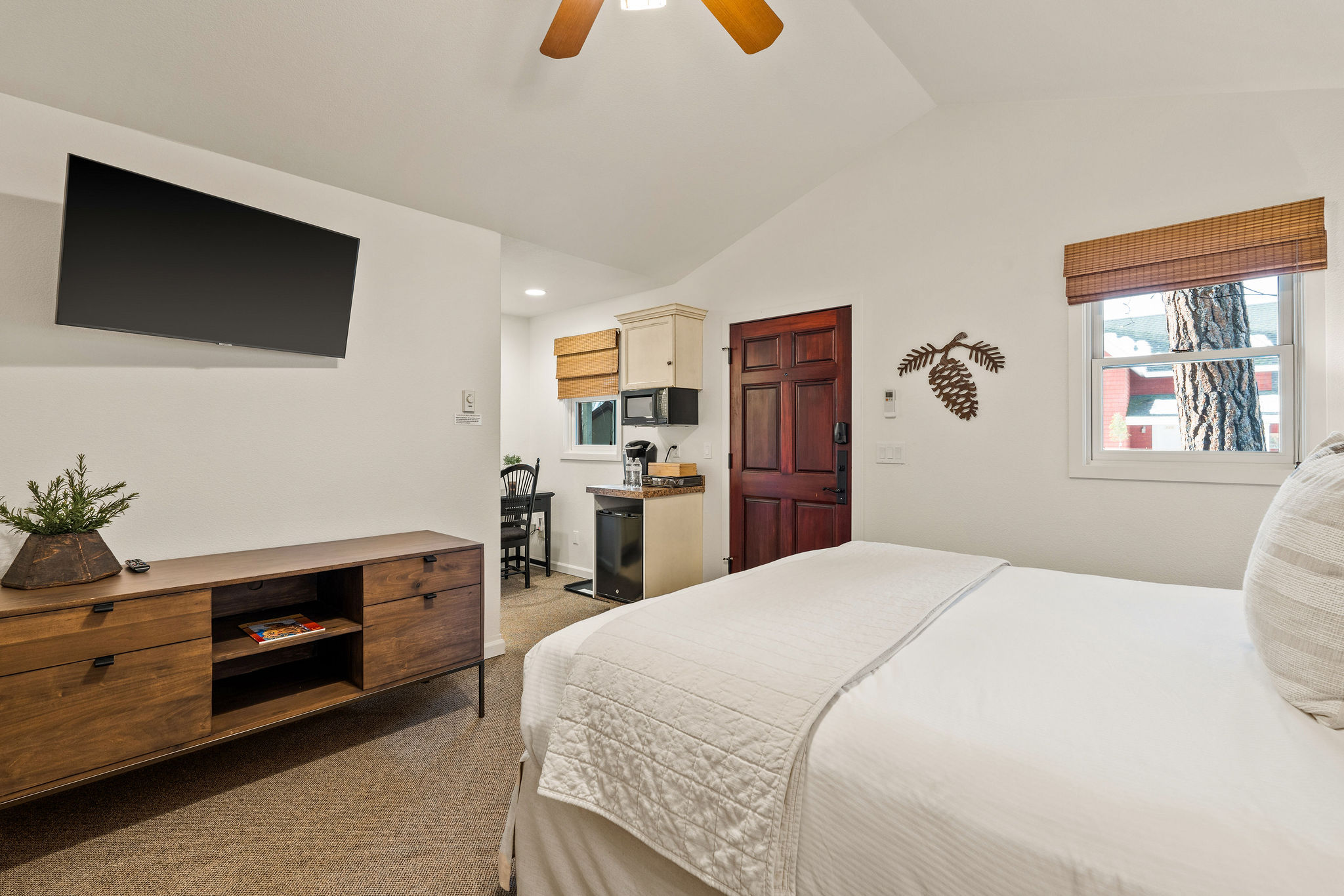 305 Bridge Street Property Photo 72