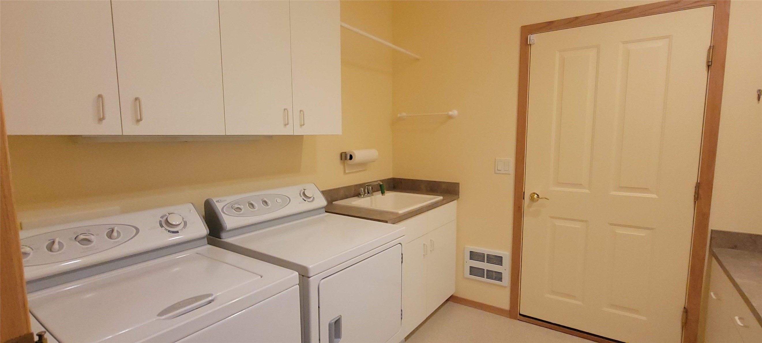 108 Orchard Park Lane Property Photo 24