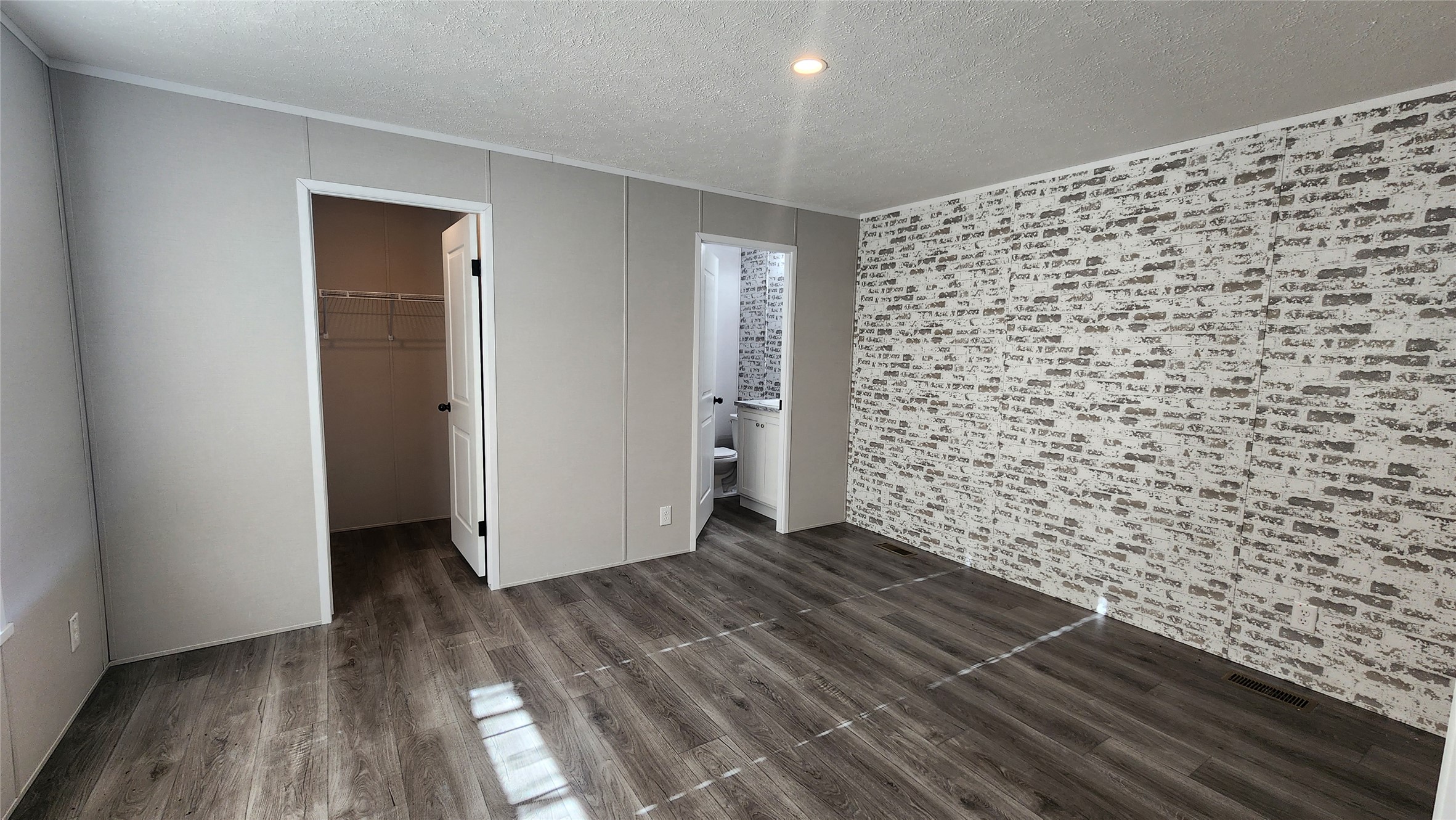 1805 Joslyn Street 26 Property Photo 10
