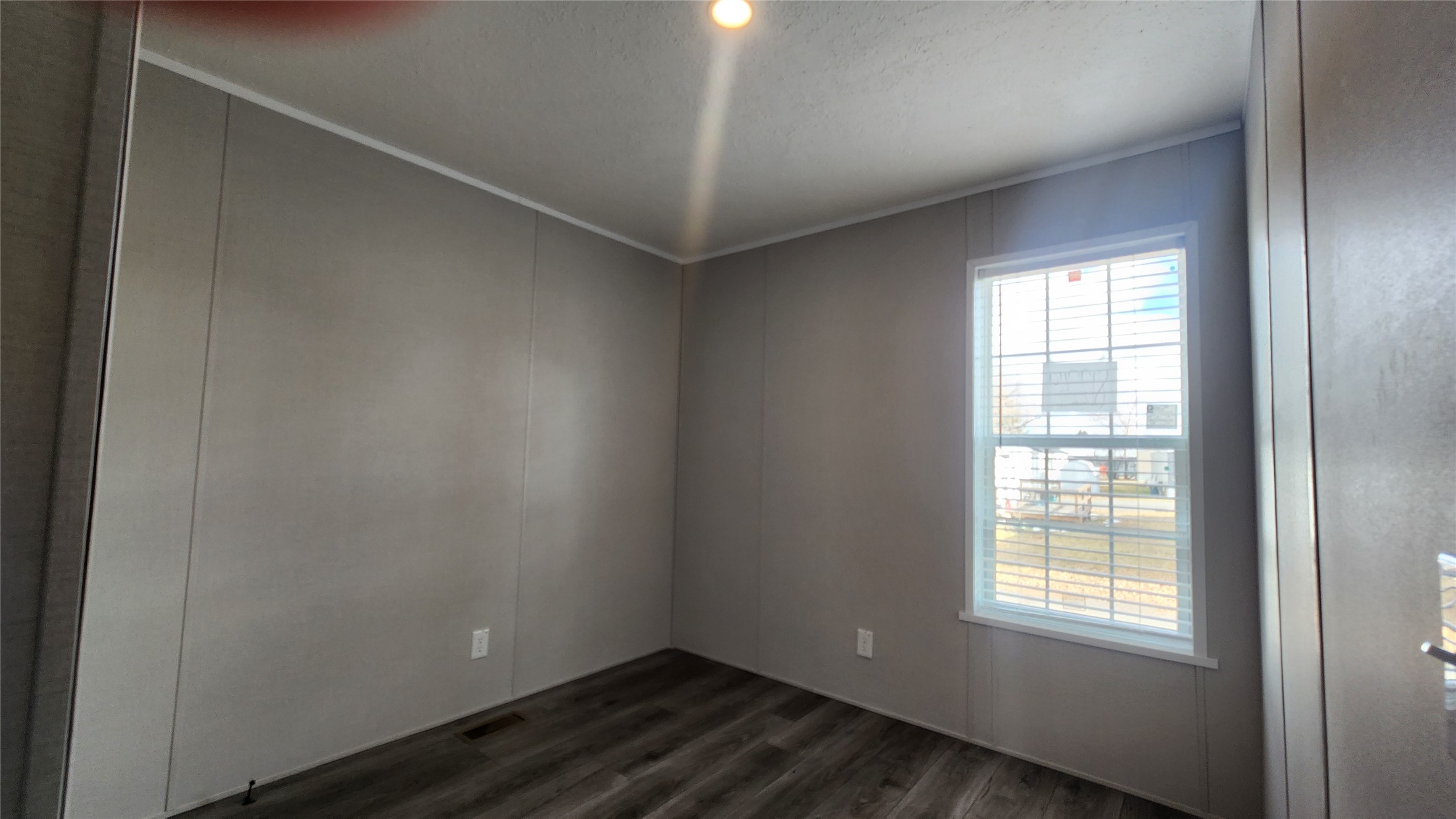 1805 Joslyn Street 26 Property Photo 17
