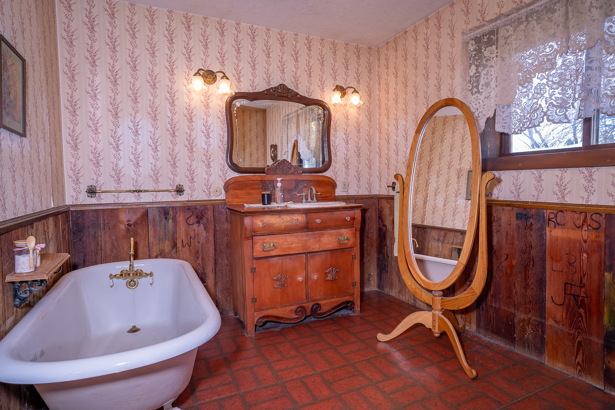 4 Courtier Road Property Photo 92