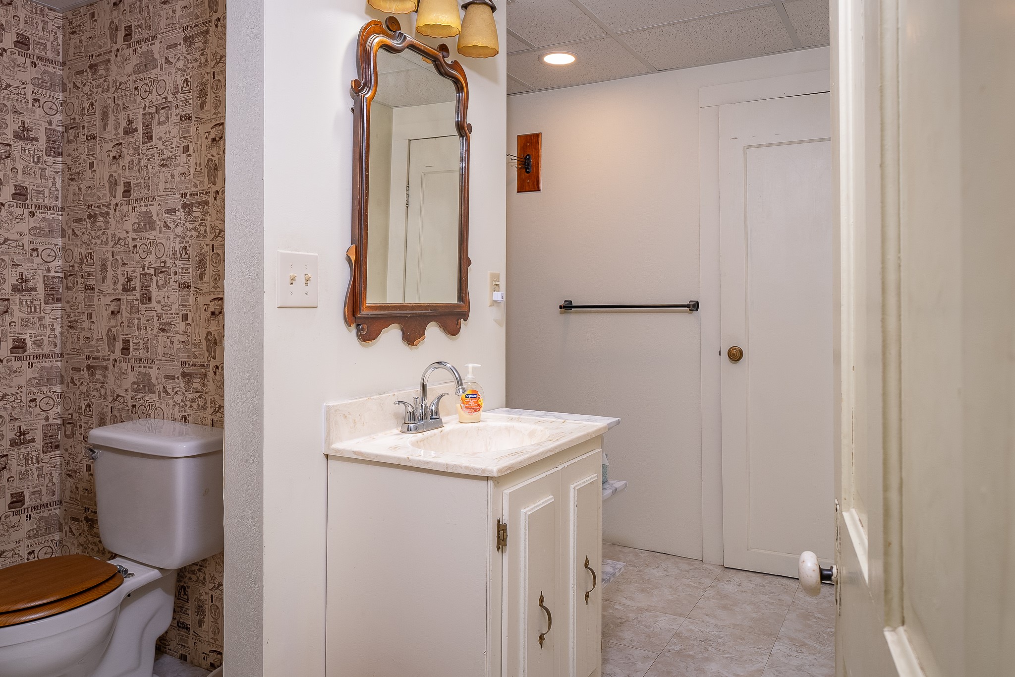 4 Courtier Road Property Photo 104