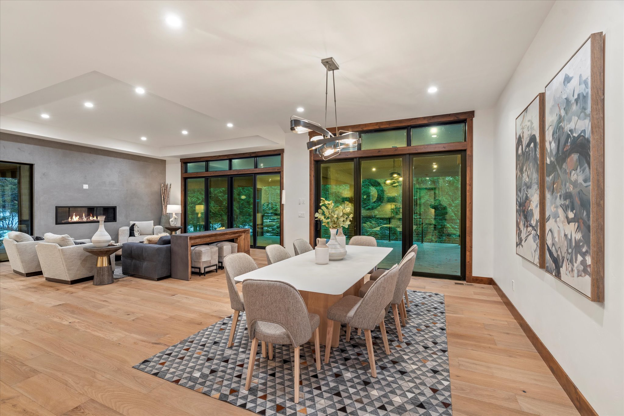 92 Woodlandstar Circle Property Photo 3