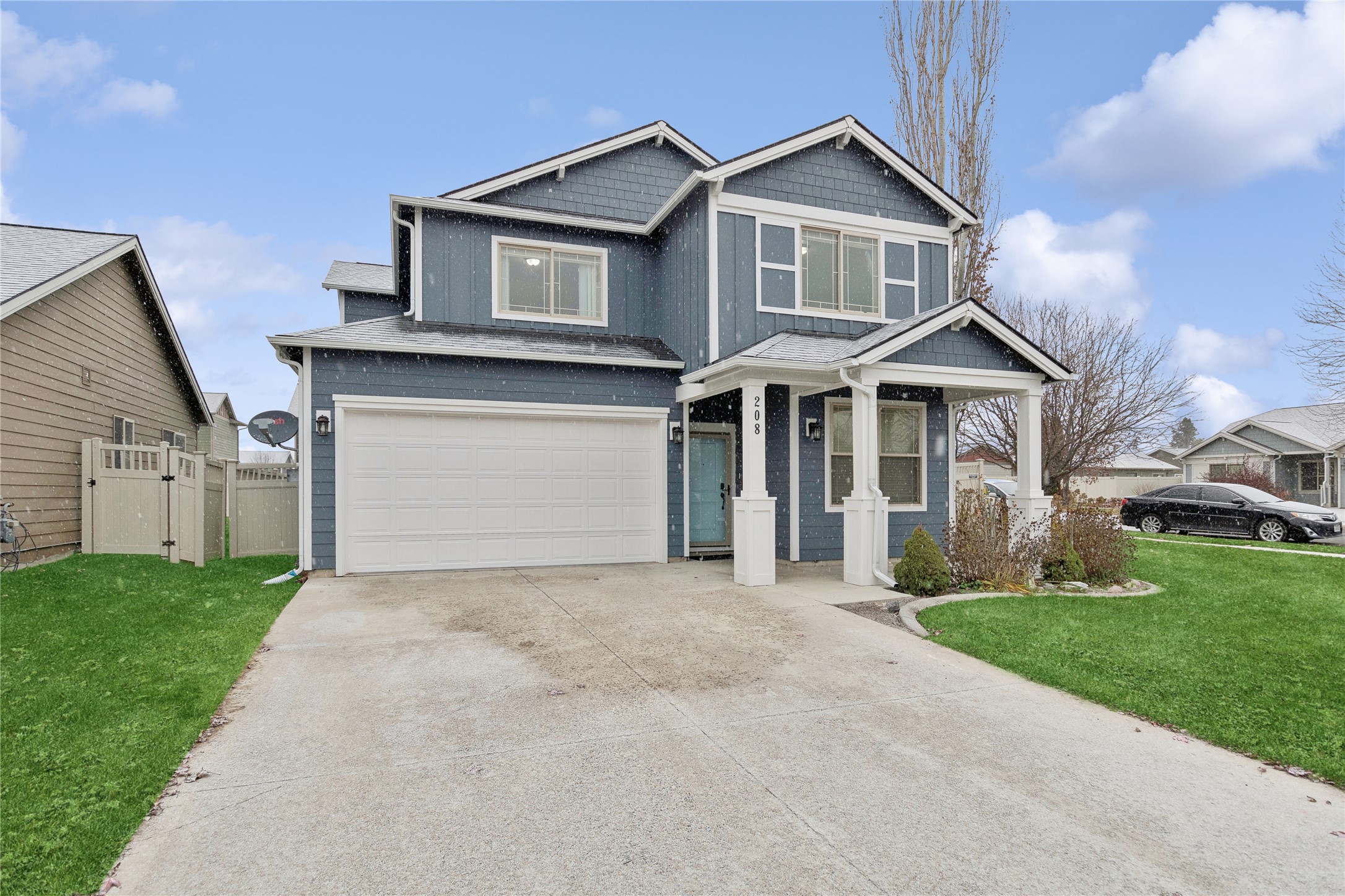 208 Weimar Way Property Photo 2