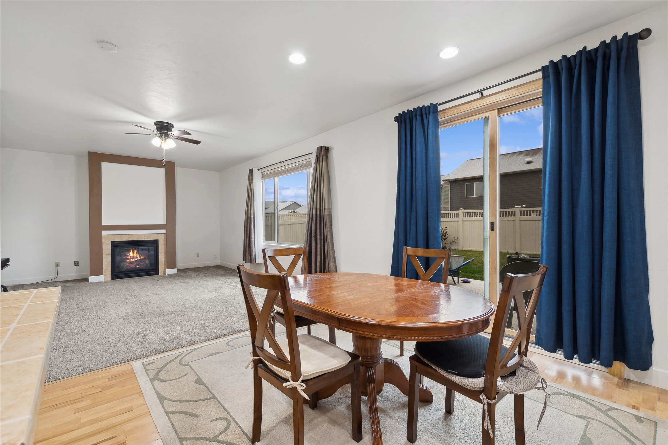 208 Weimar Way Property Photo 16