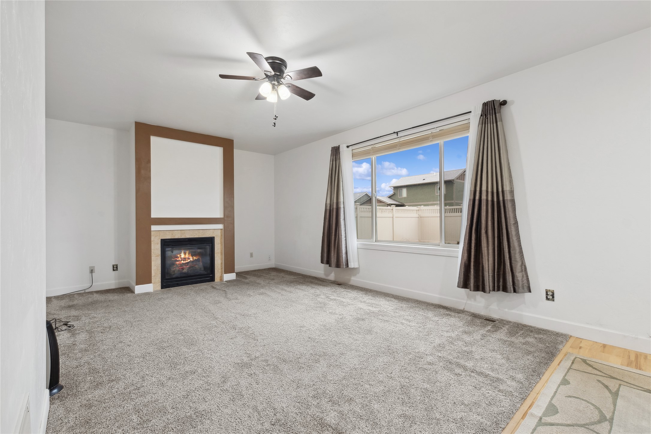 208 Weimar Way Property Photo 18