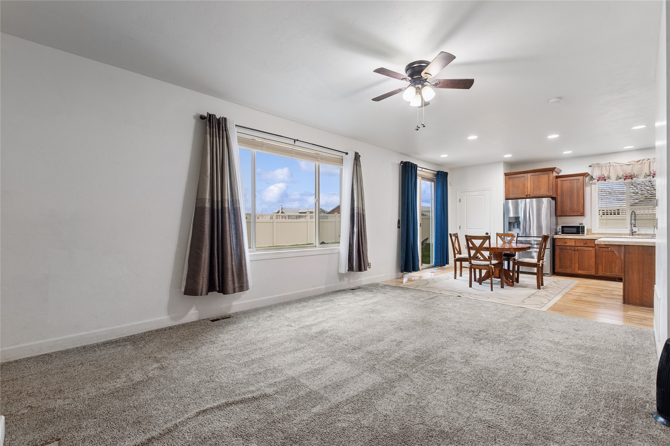 208 Weimar Way Property Photo 19