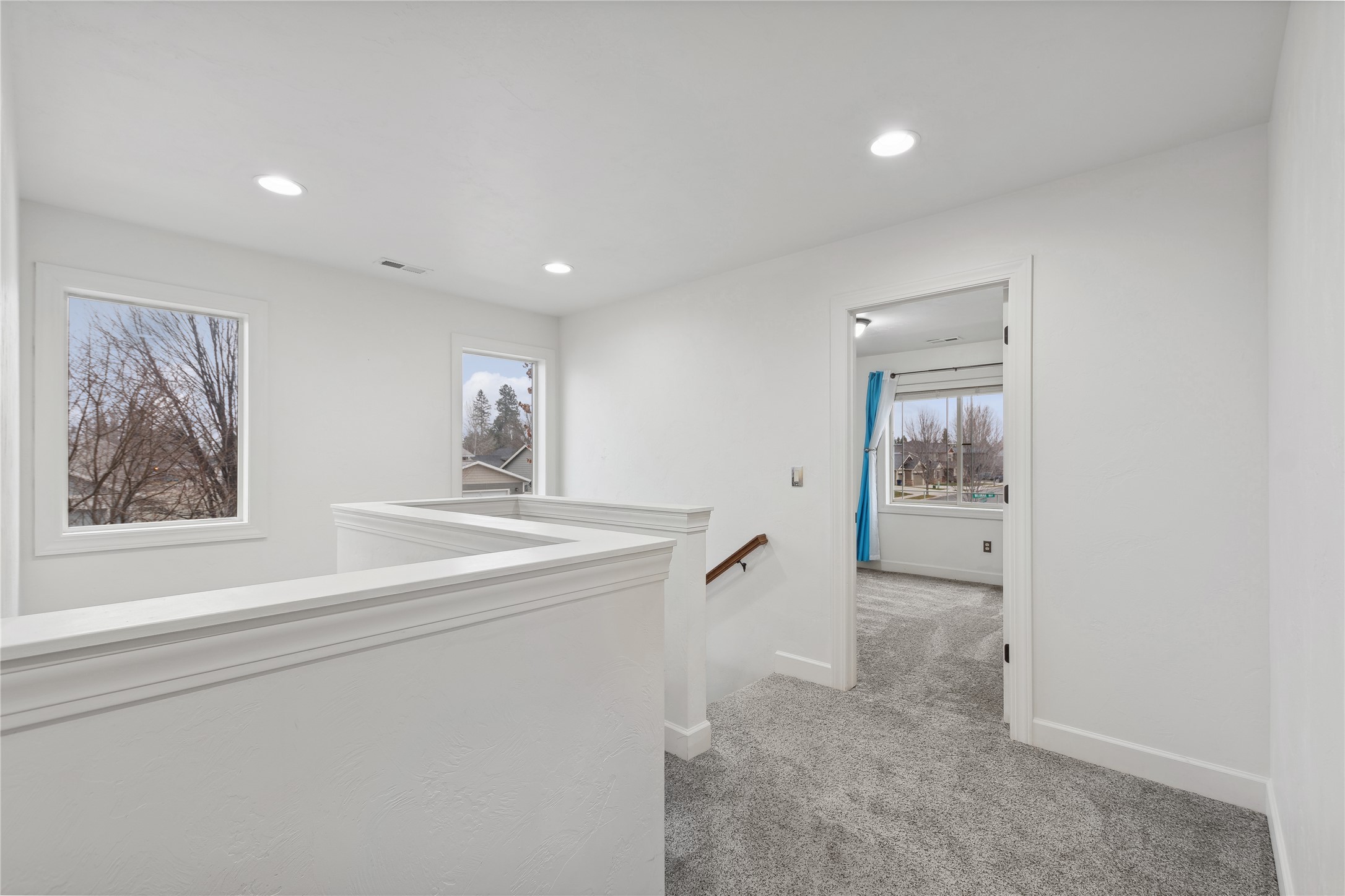 208 Weimar Way Property Photo 31