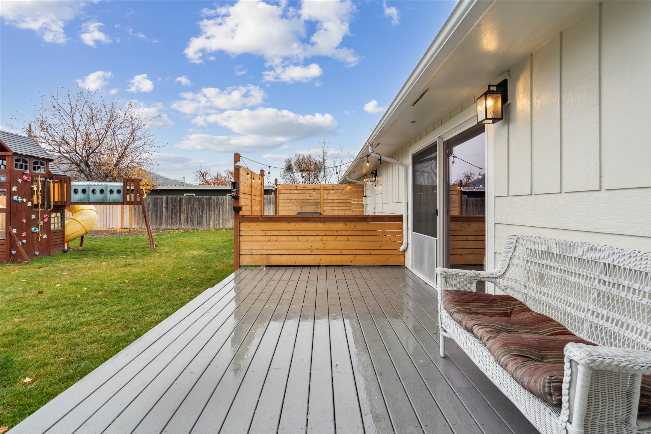 1046 6th Street W Property Photo 6