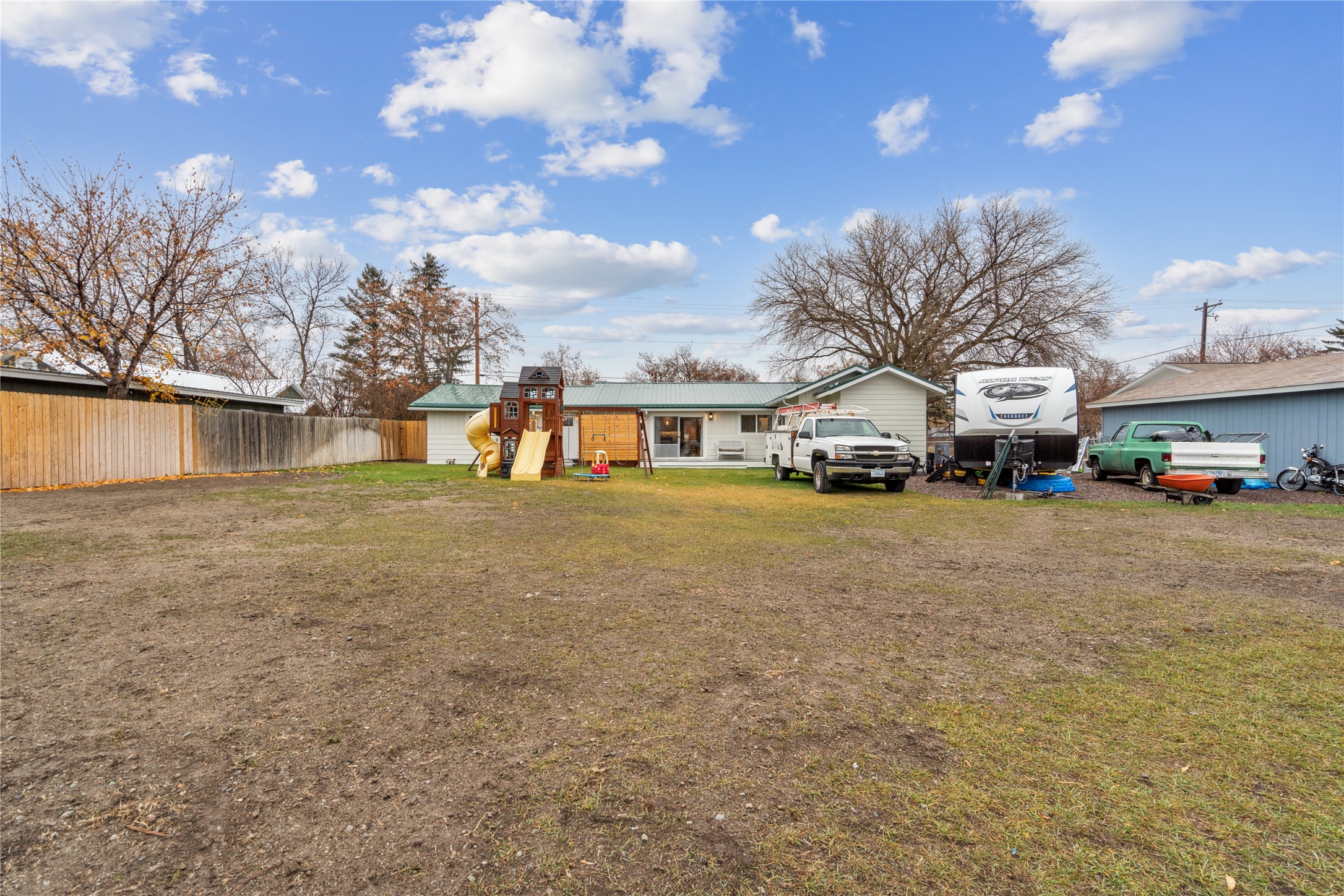 1046 6th Street W Property Photo 35