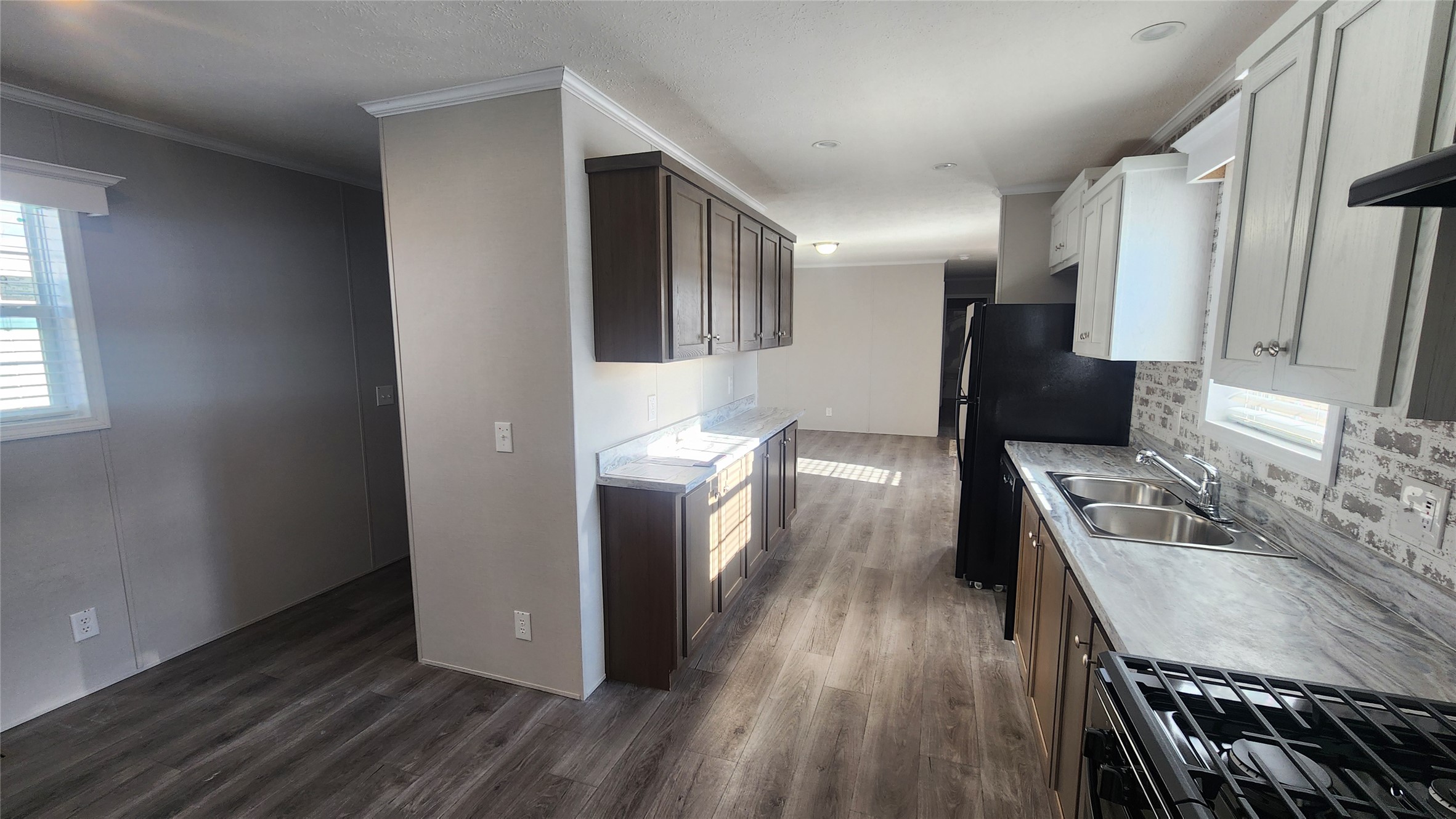 1805 Joslyn Street 18 Property Photo 3