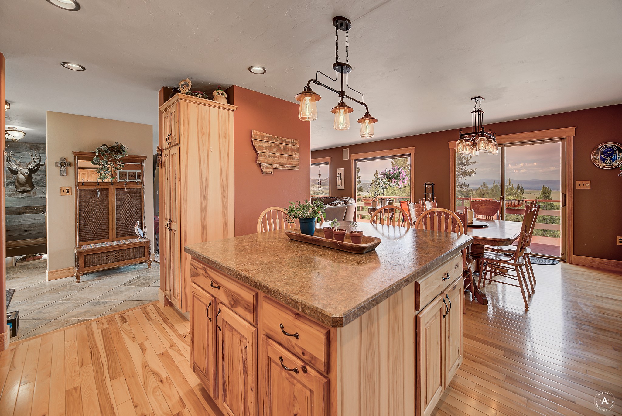 8 Big Bear Drive Property Photo 3