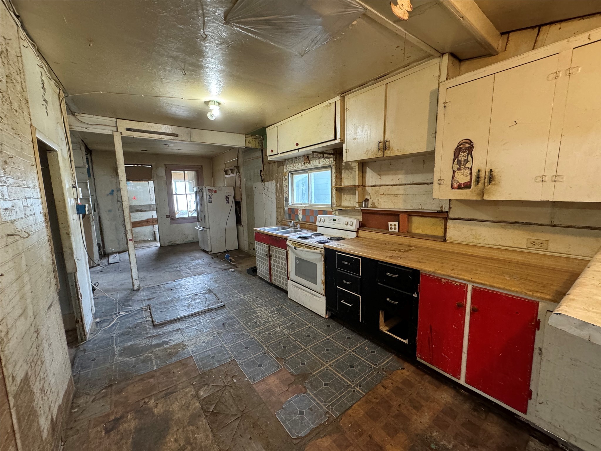 703 Birch Street Property Photo 7