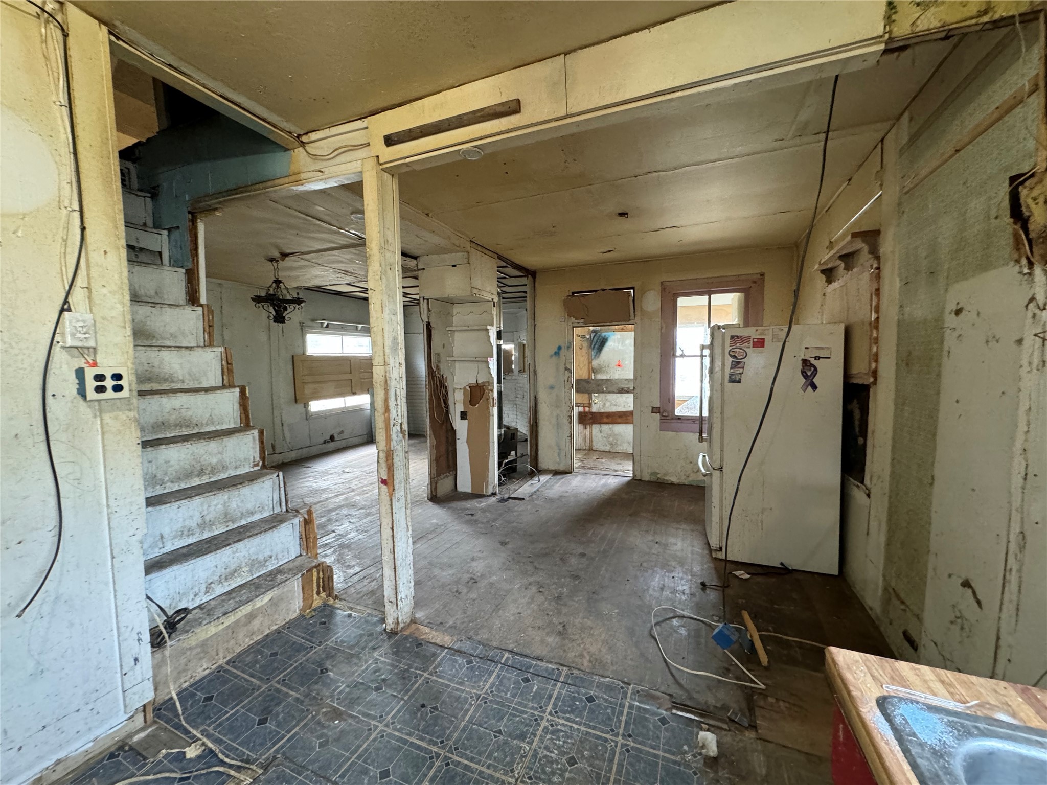 703 Birch Street Property Photo 8