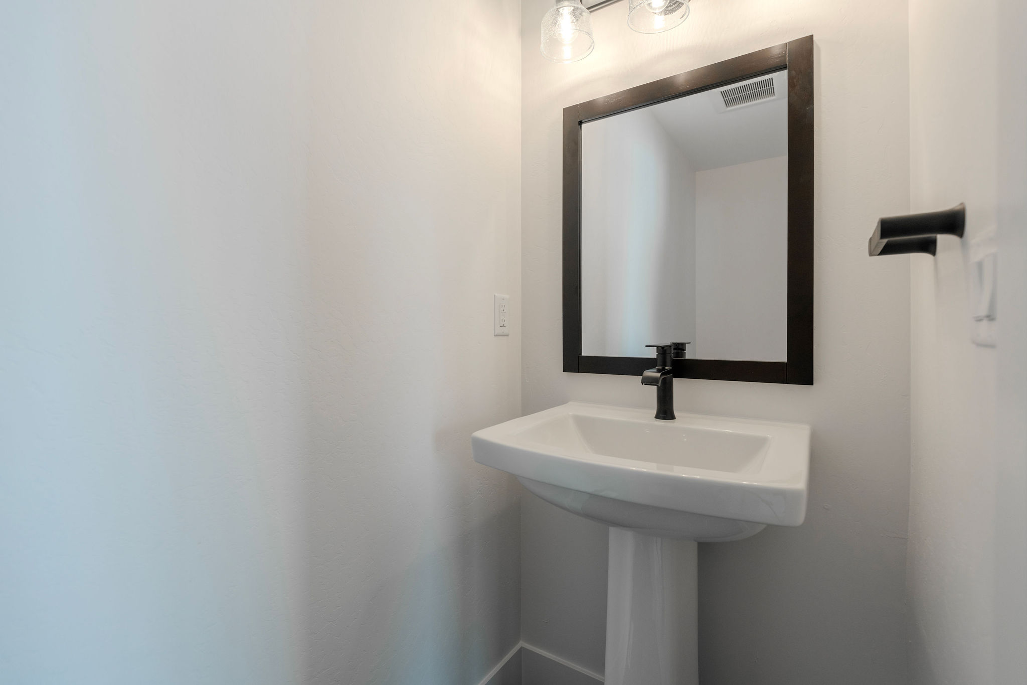 2769 Crow Peak Avenue Property Photo 13