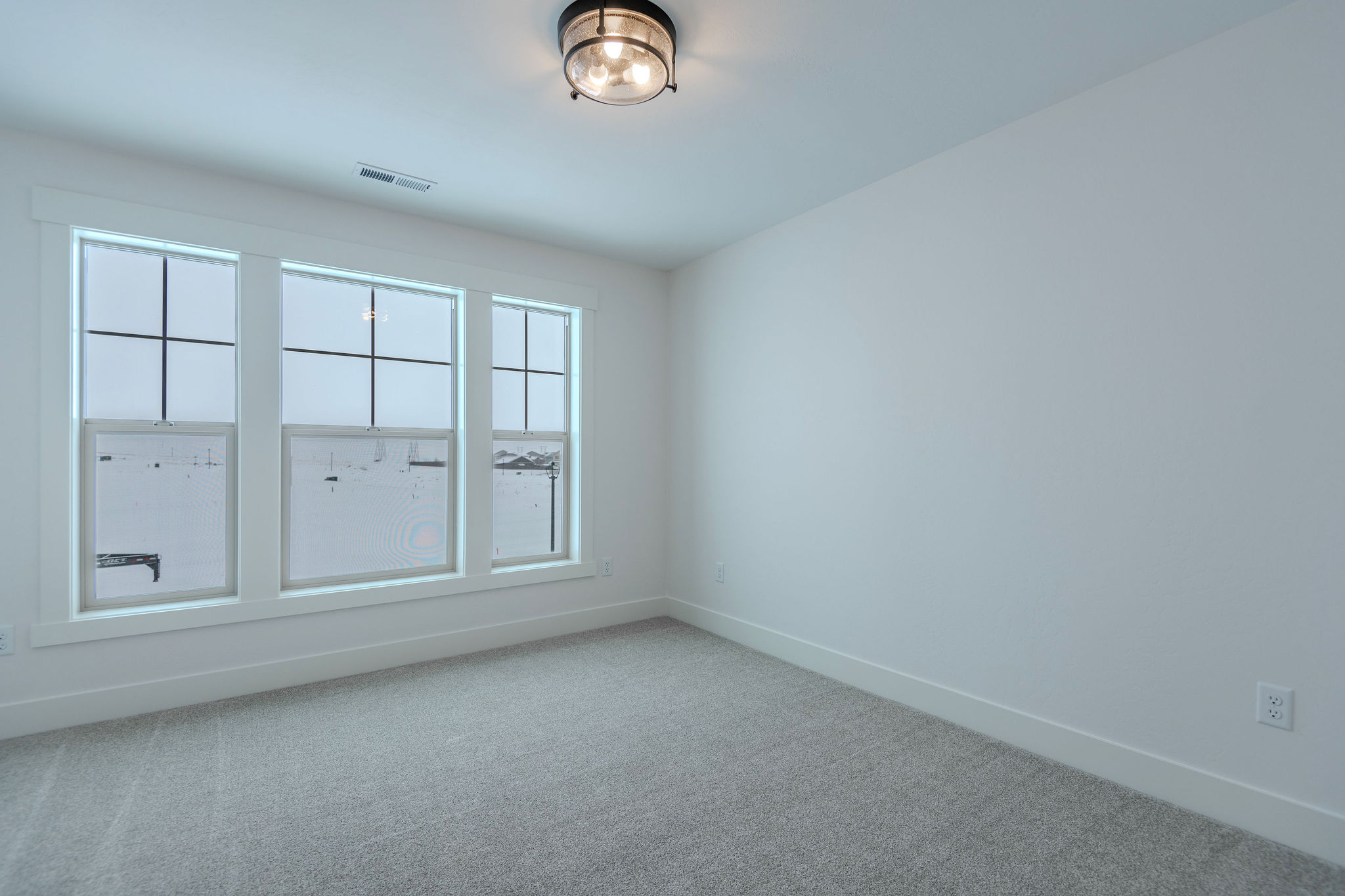 2769 Crow Peak Avenue Property Photo 16