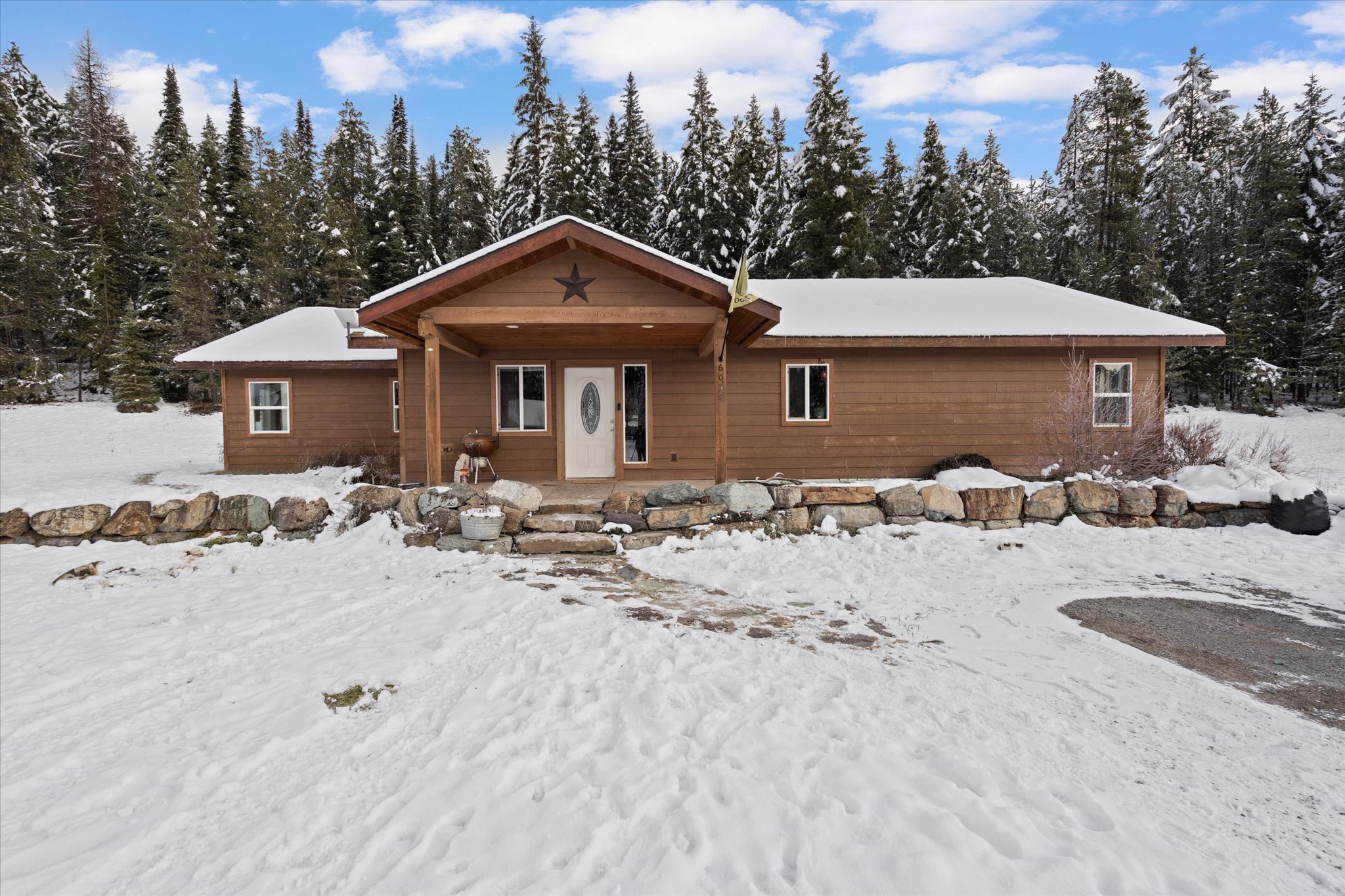 6034 Whistlin Drive Property Photo