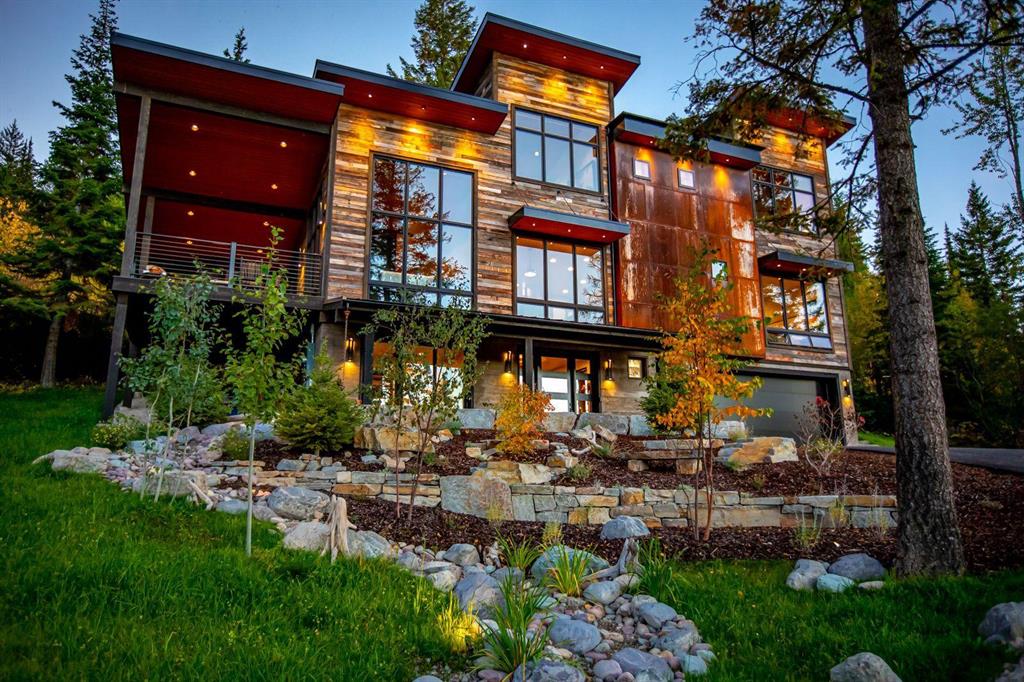 1148 Glades Drive Property Photo 1