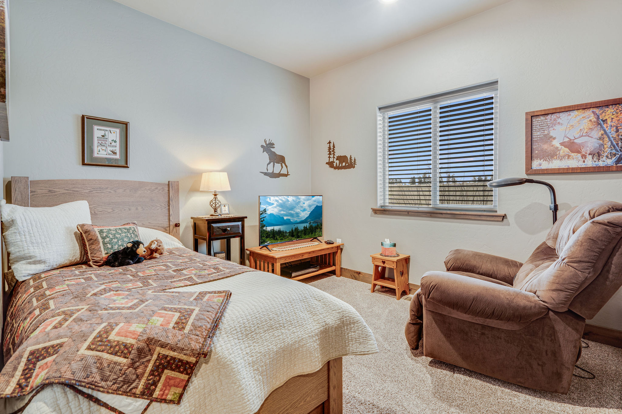 4019 Snowberry Avenue Property Photo 40