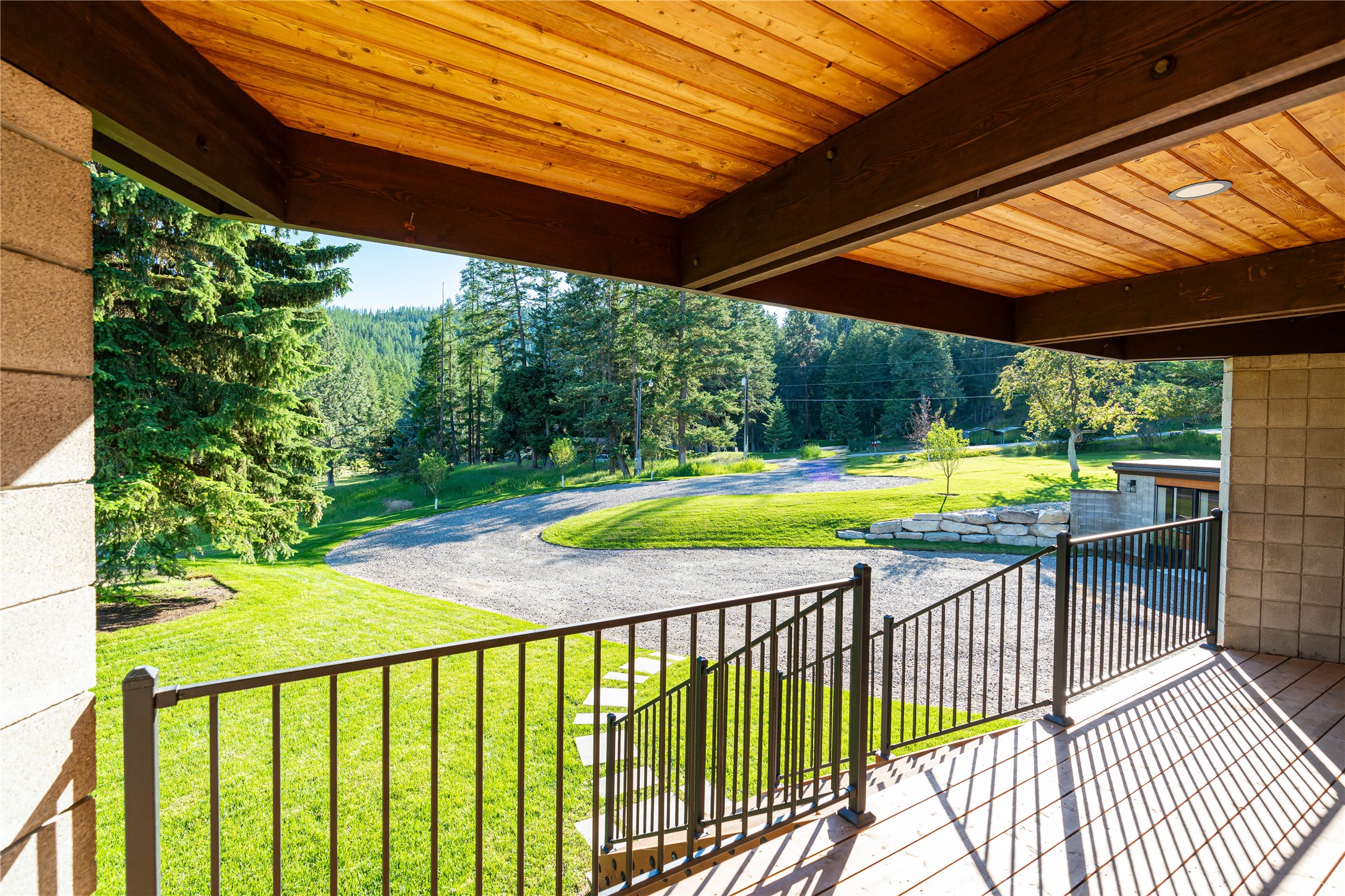 680 S Foys Lake Drive Property Photo 4
