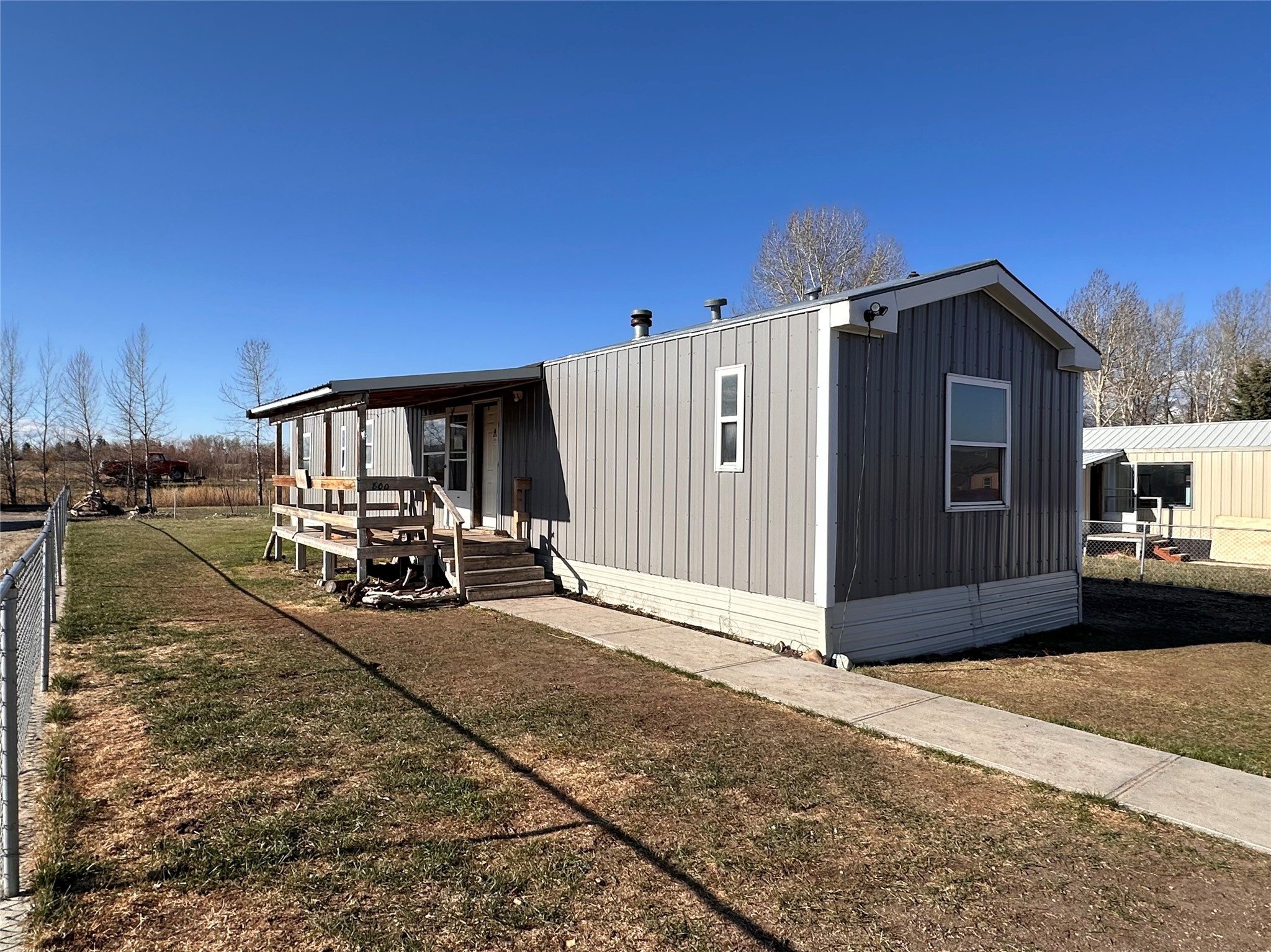 825 Winchester Drive Property Photo