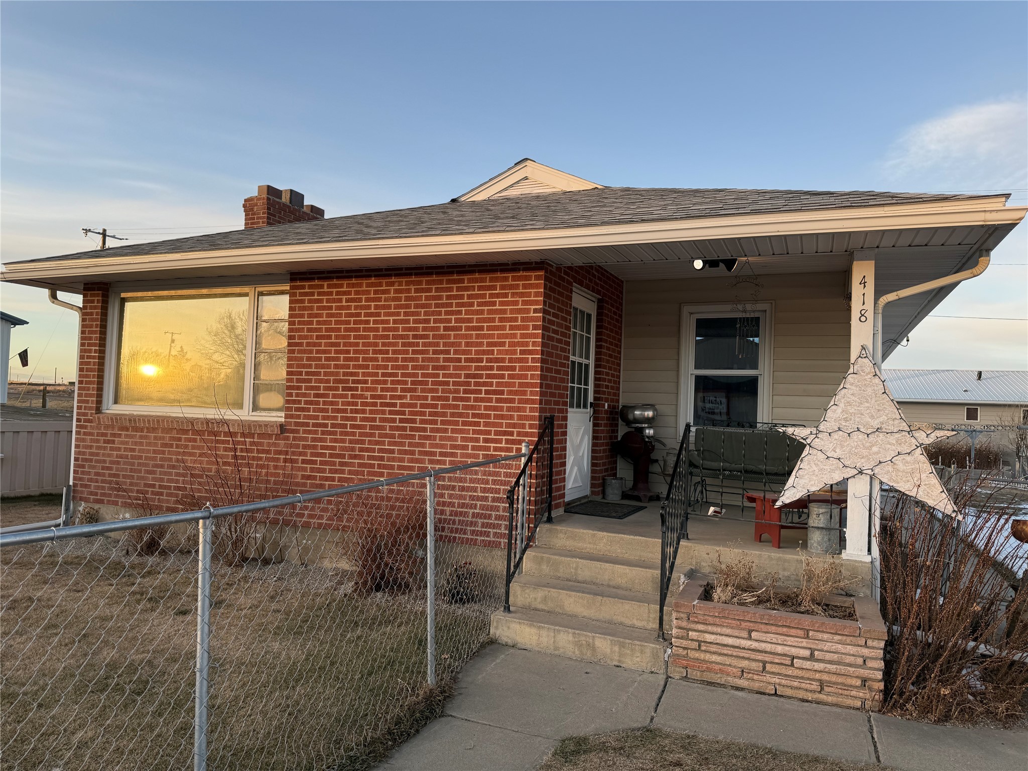 418 W Adams Avenue Property Photo