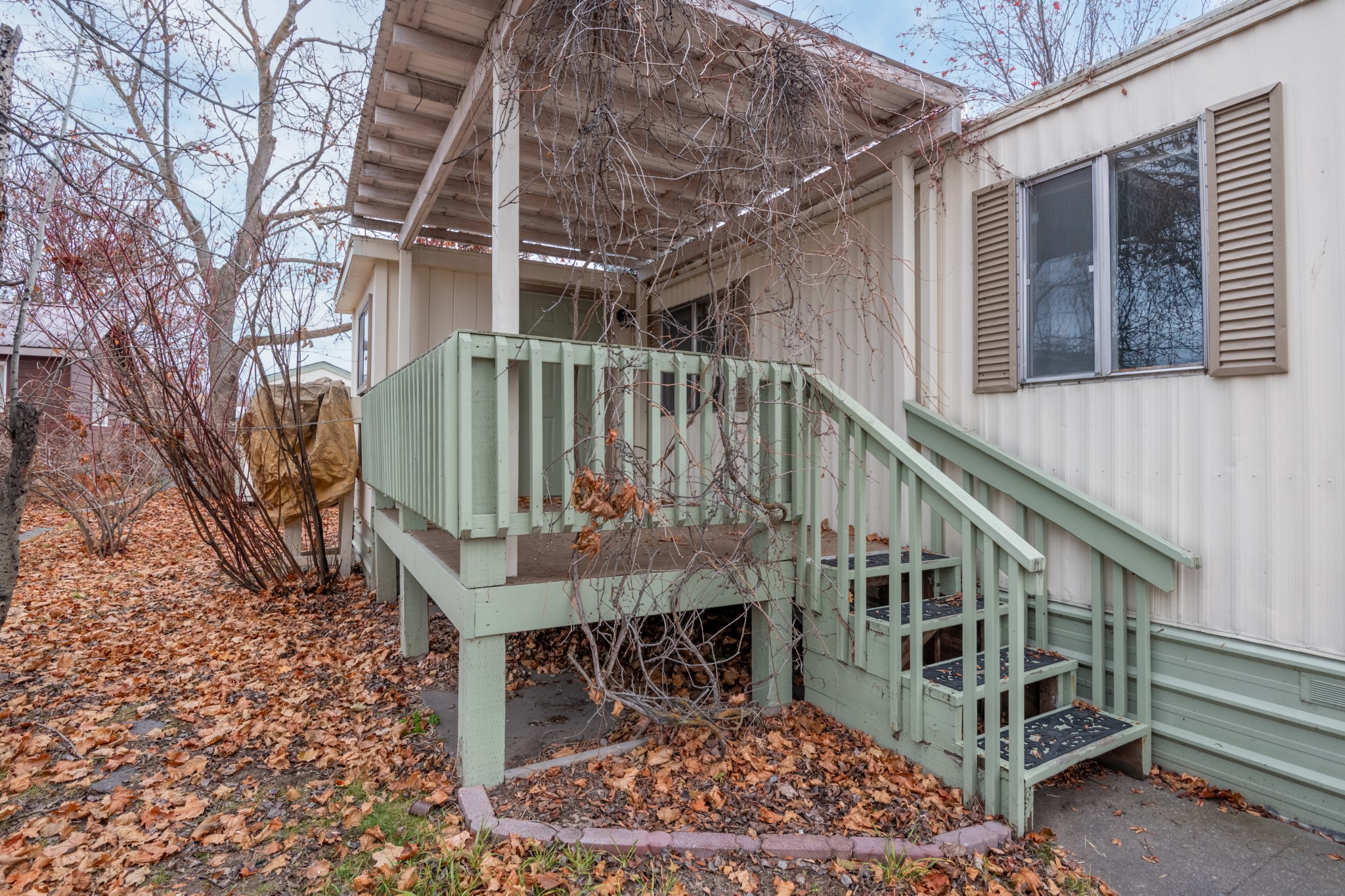 2223 S 5th Street W Property Photo 1