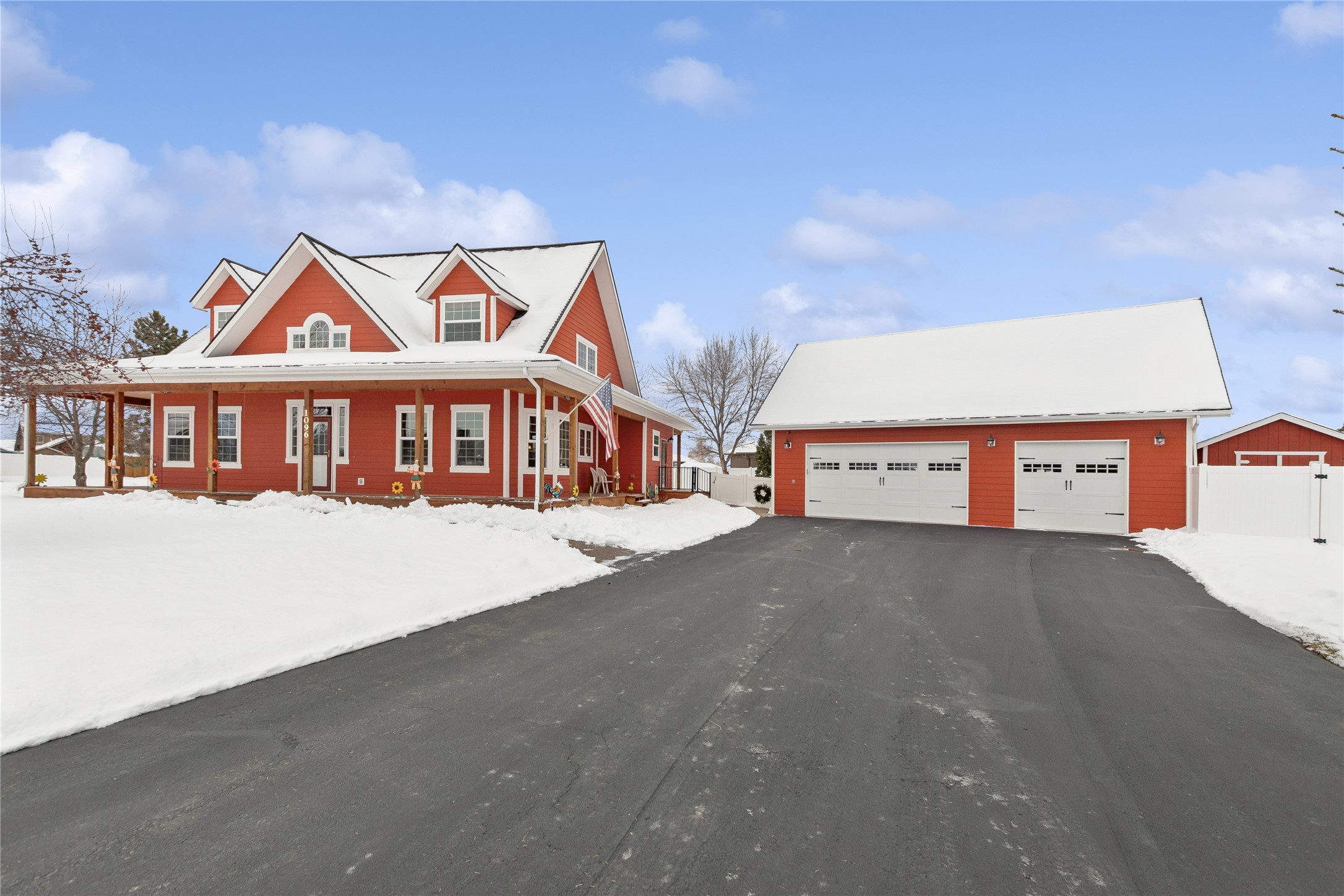 1096 Mackinaw Loop Property Photo