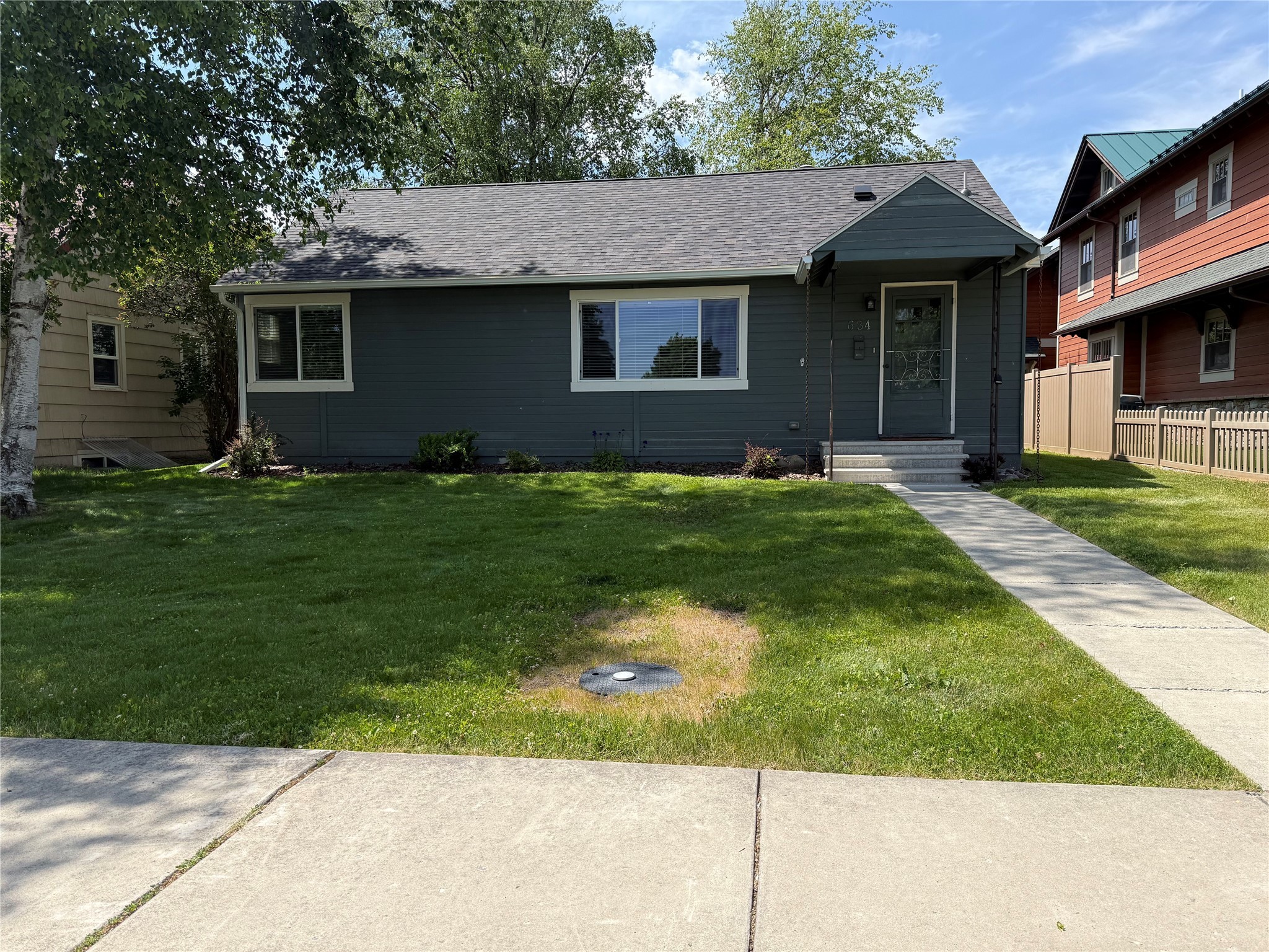 634 Somers Avenue Property Photo