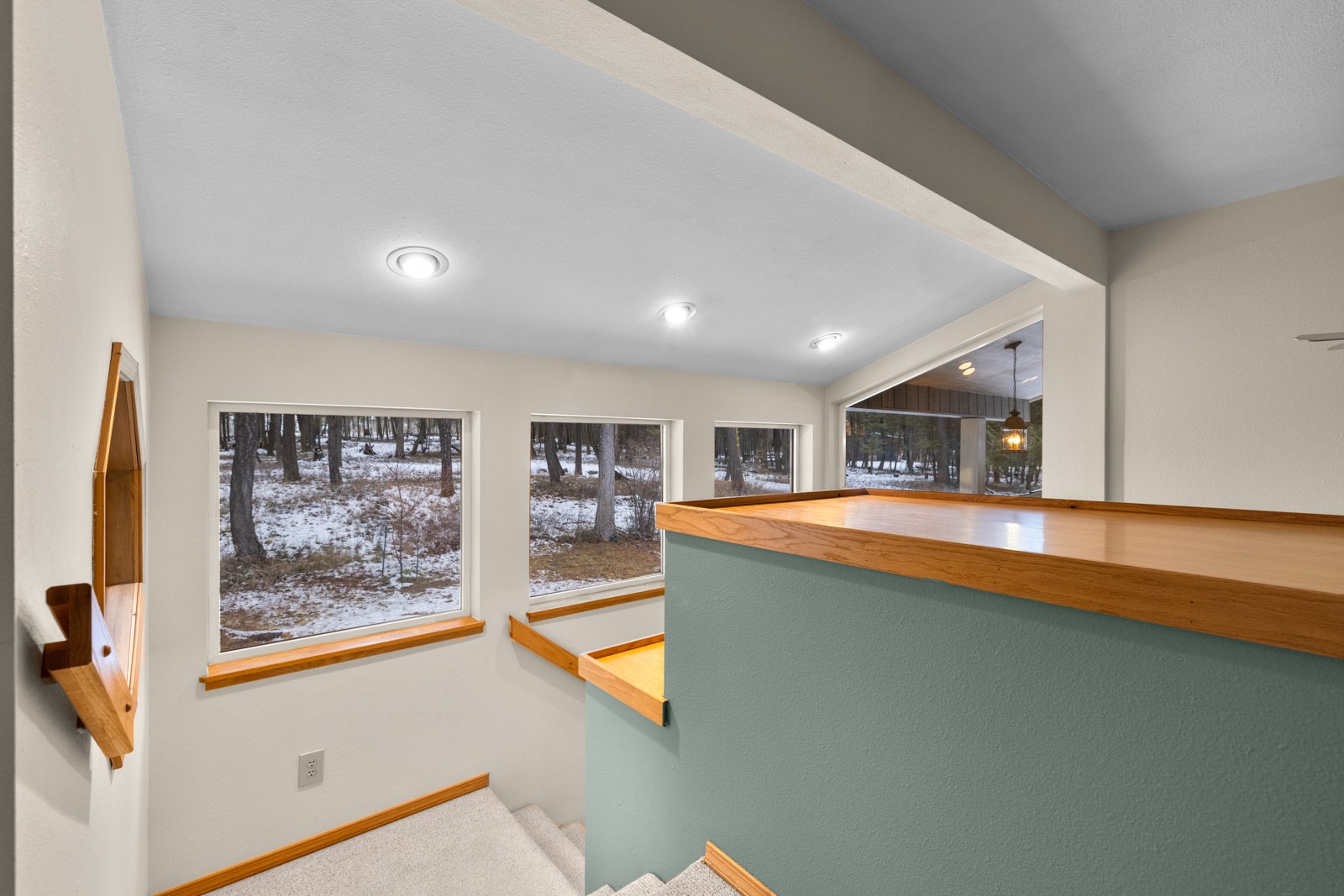 1341 N Prairie View Road Property Photo 9