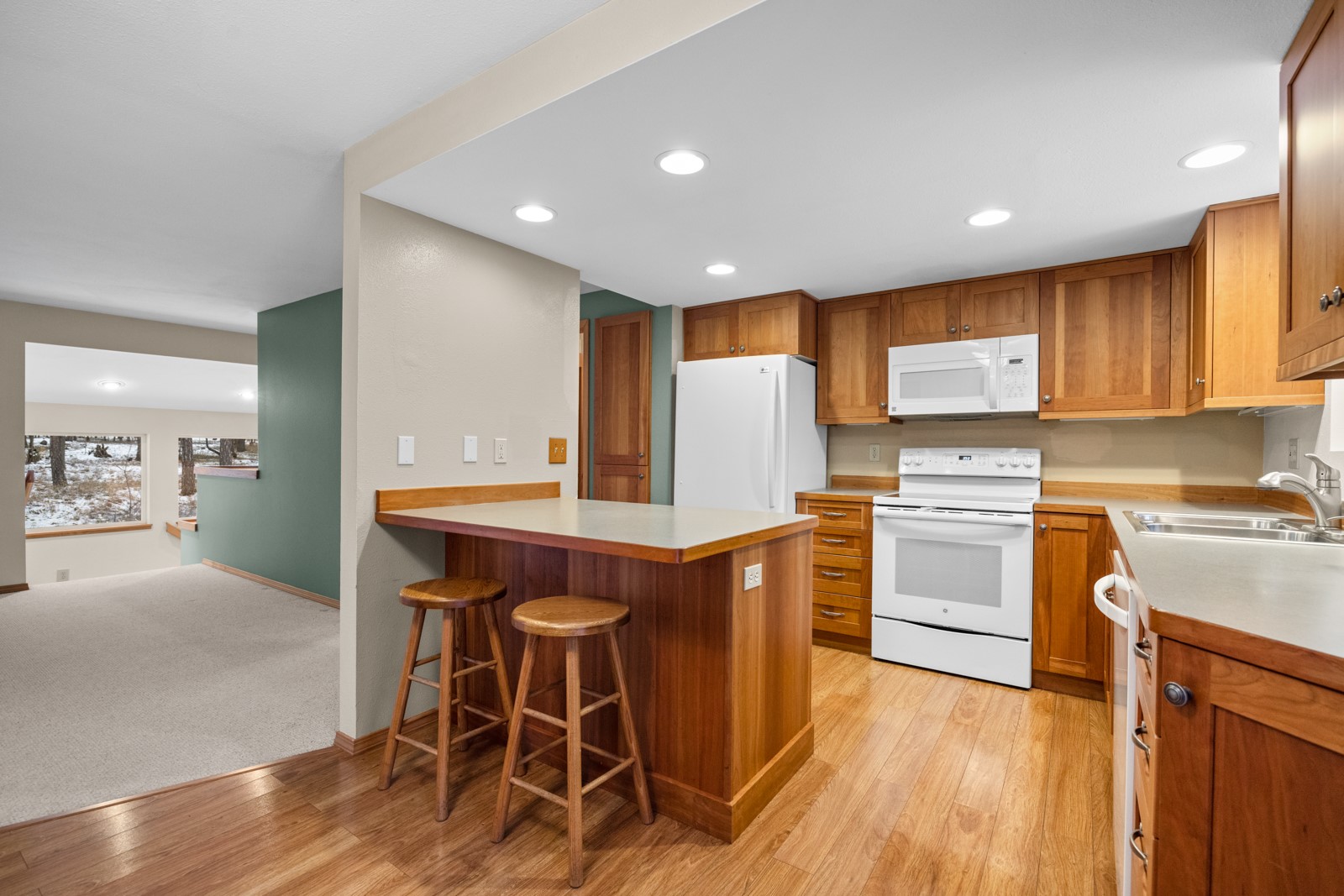 1341 N Prairie View Road Property Photo 11