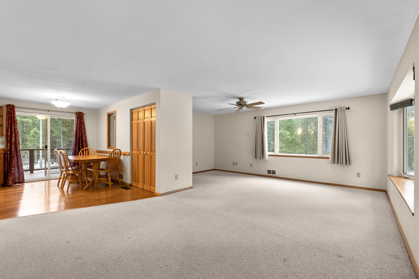 1341 N Prairie View Road Property Photo 14