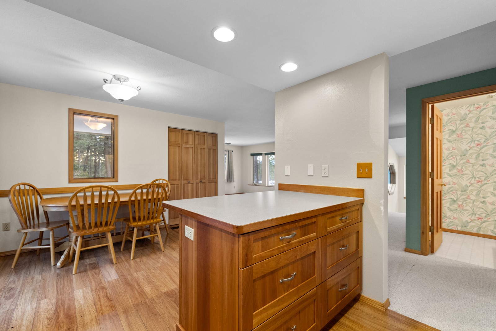 1341 N Prairie View Road Property Photo 22