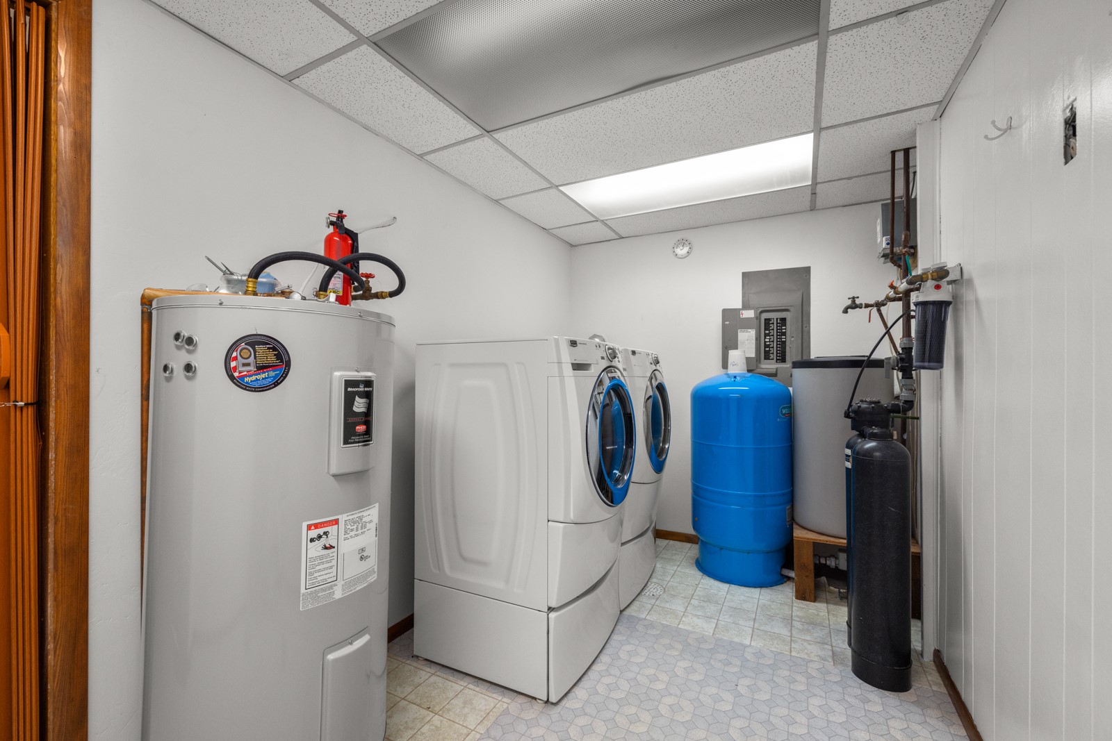 1341 N Prairie View Road Property Photo 43