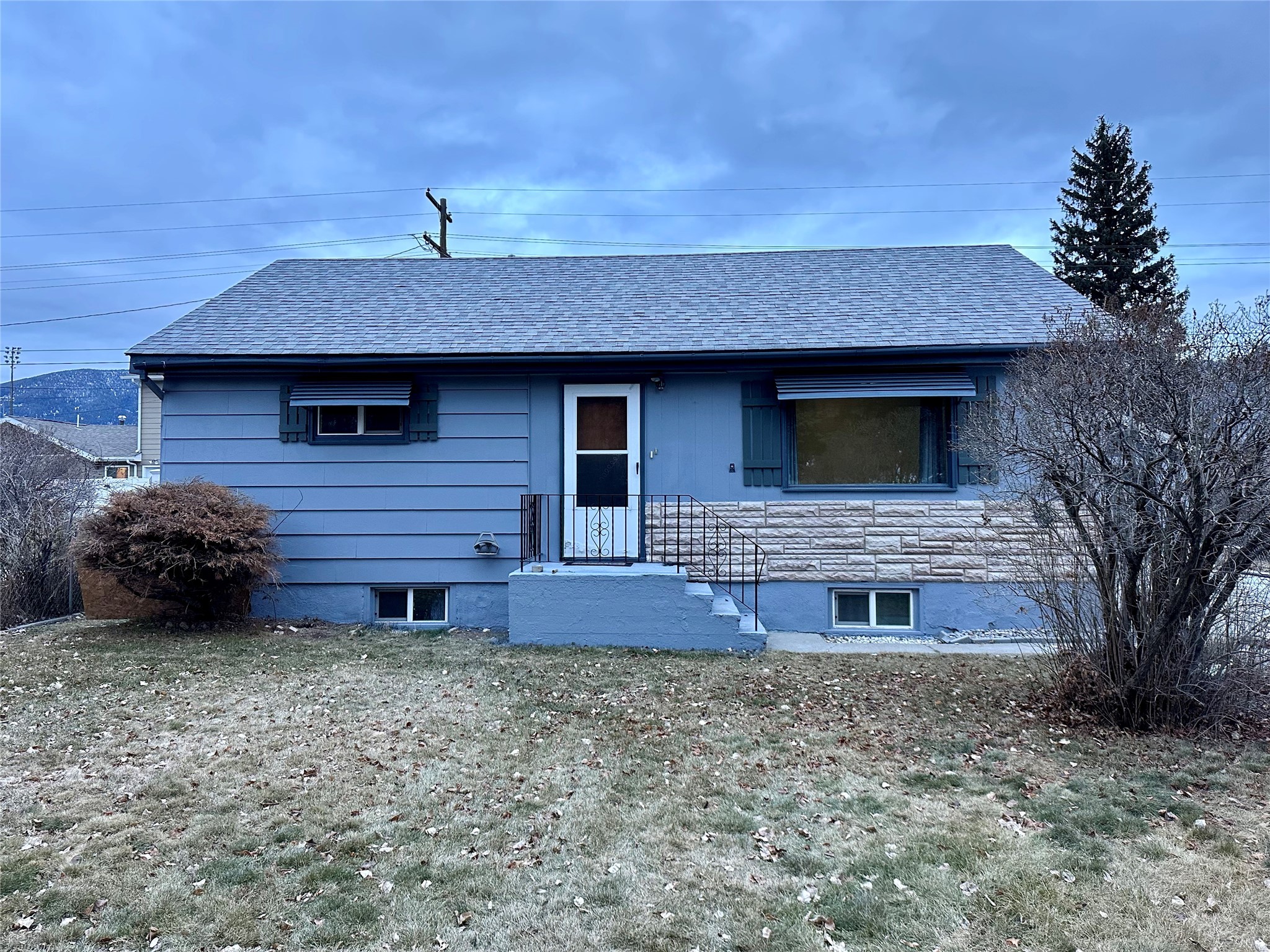 1814 Thornton Avenue Property Photo 1
