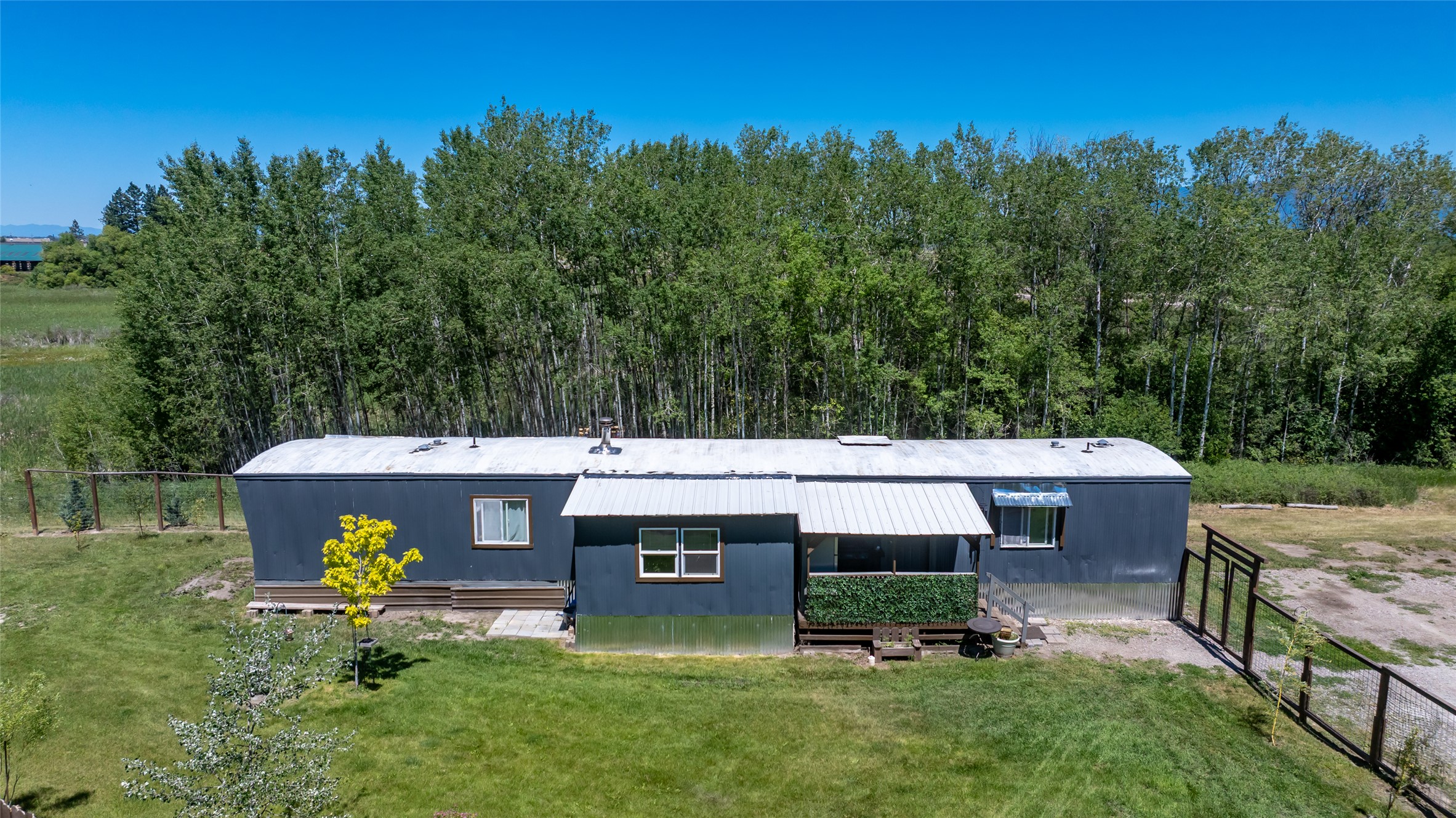 445 Fir Terrace Property Photo 1