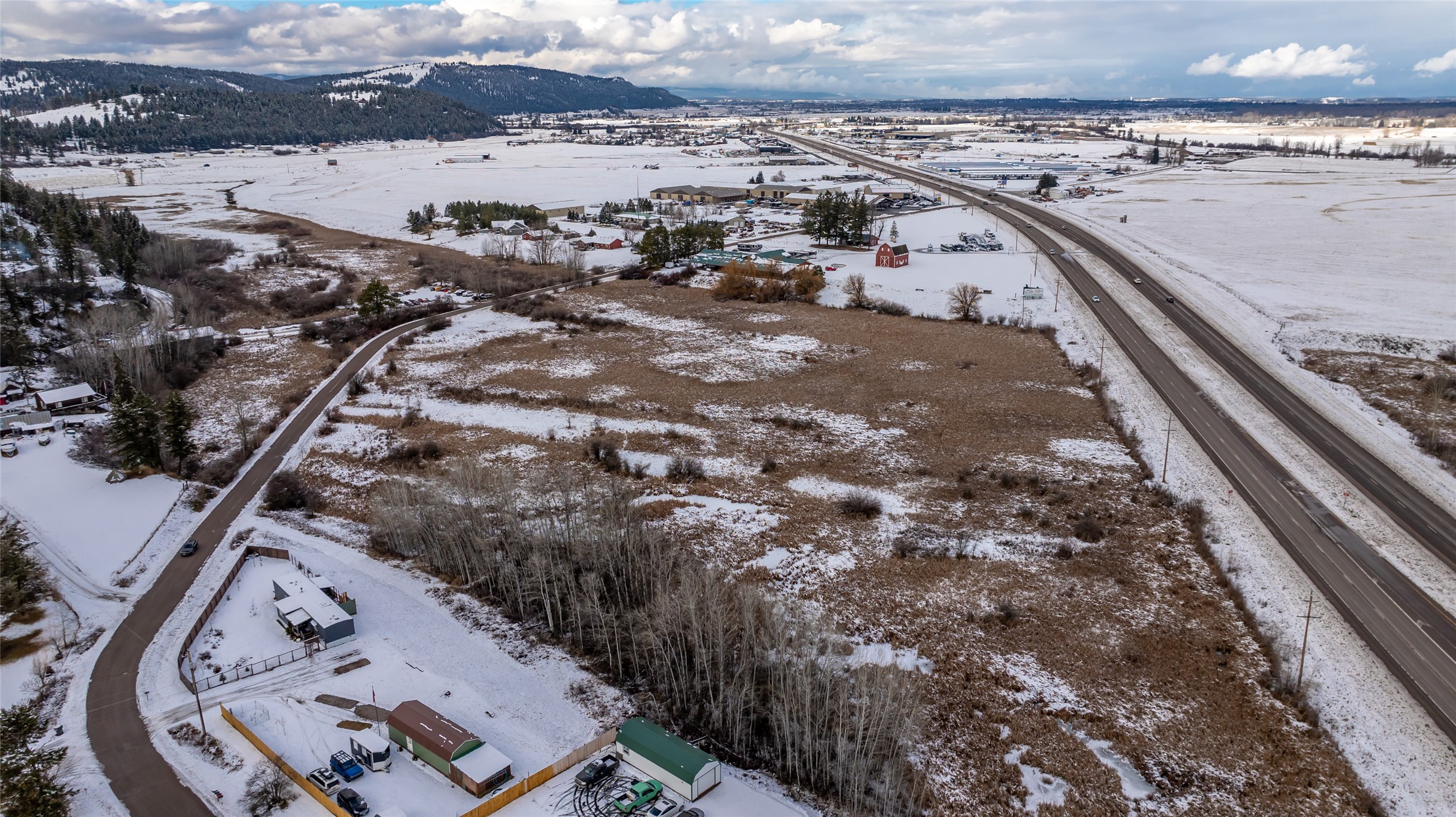 445 Fir Terrace Property Photo 4