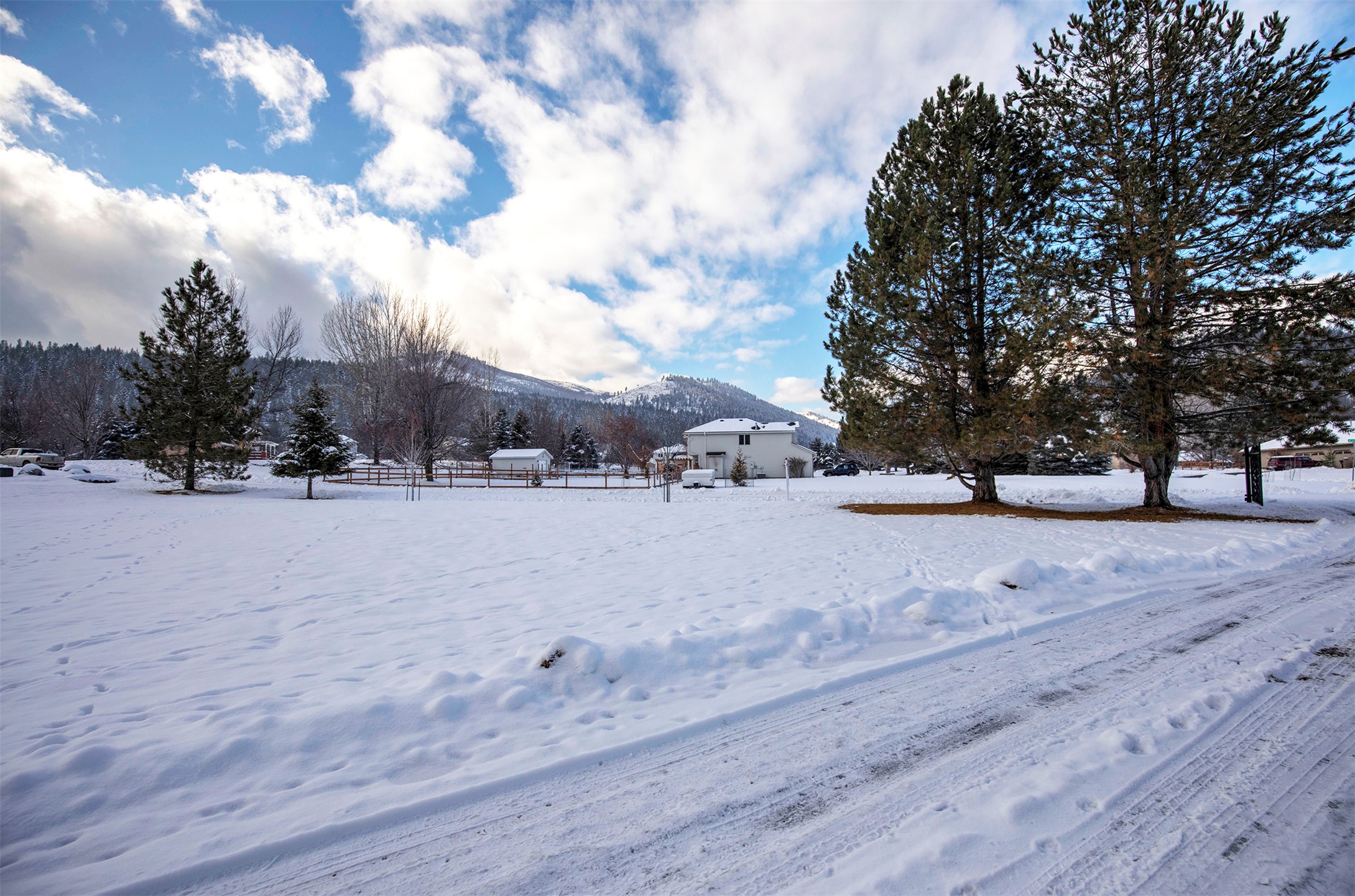 7980 Double Tree Lane Property Photo 10
