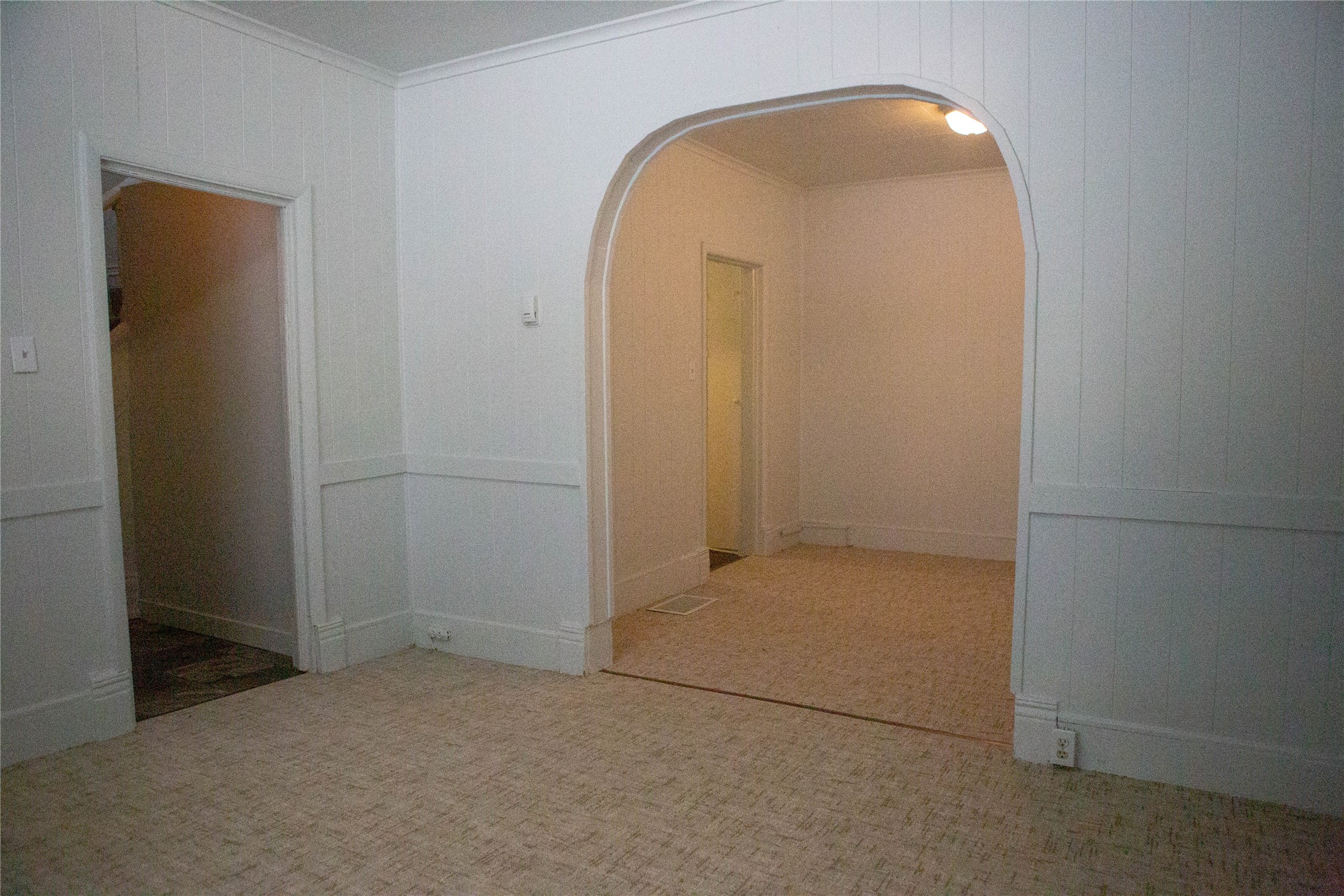 608-610 7th Street N Property Photo 4