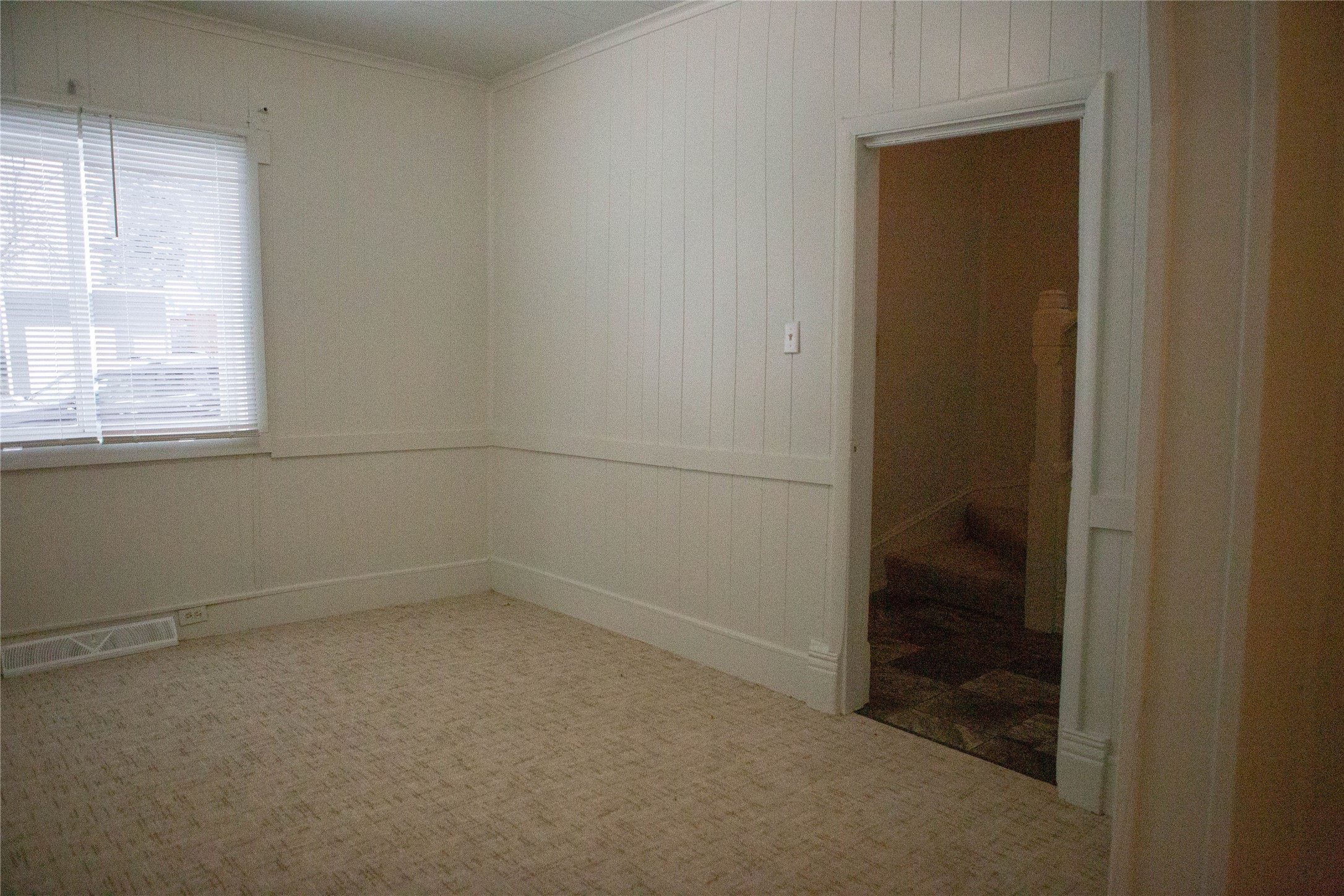 608-610 7th Street N Property Photo 6